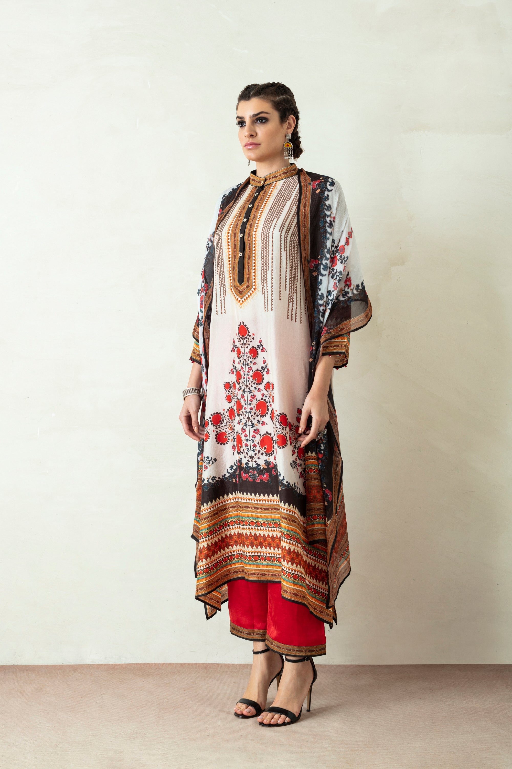 Suzani : Zeynep - Ivory