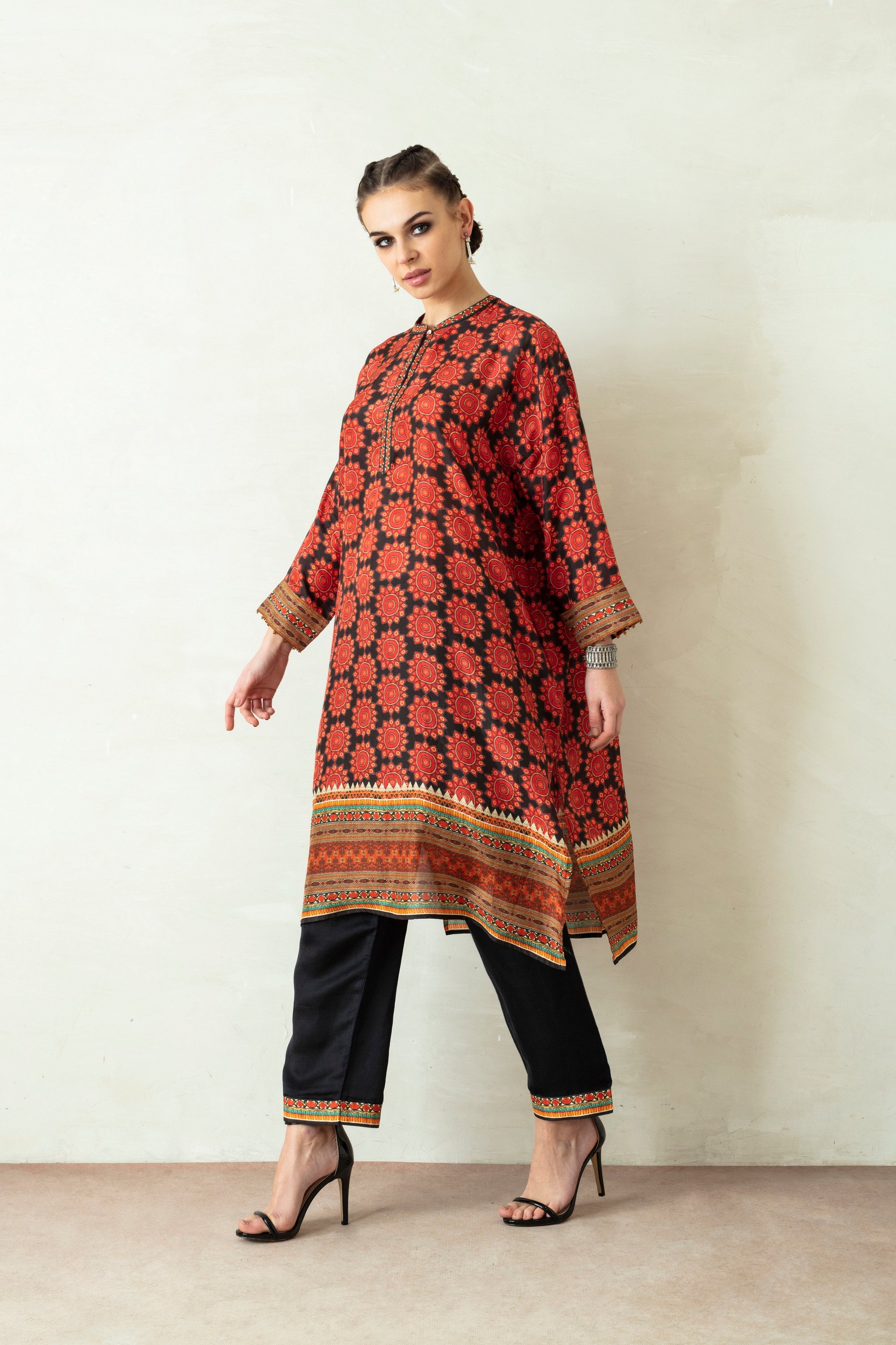 Suzani : Aida - Maroon