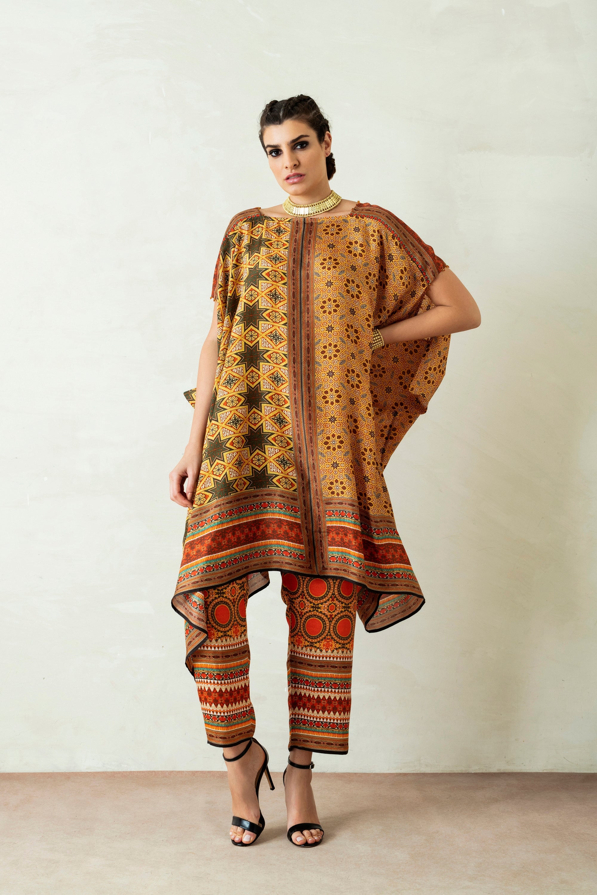 Suzani : Tashkent - Multi