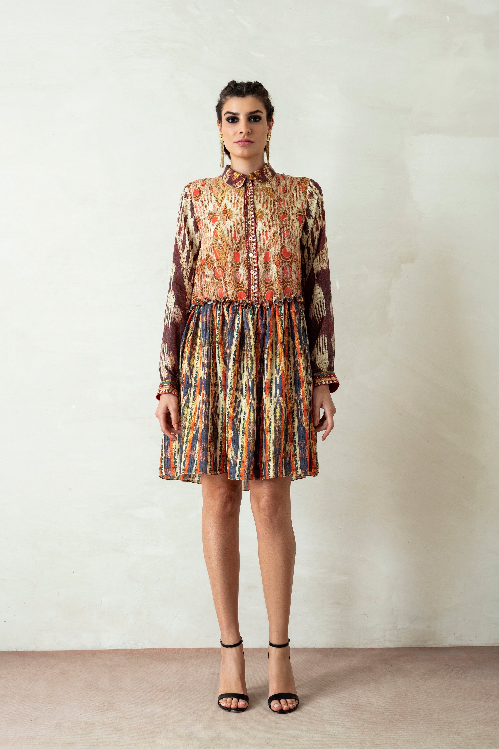 Uzbek : Chinara - Beige/Brown