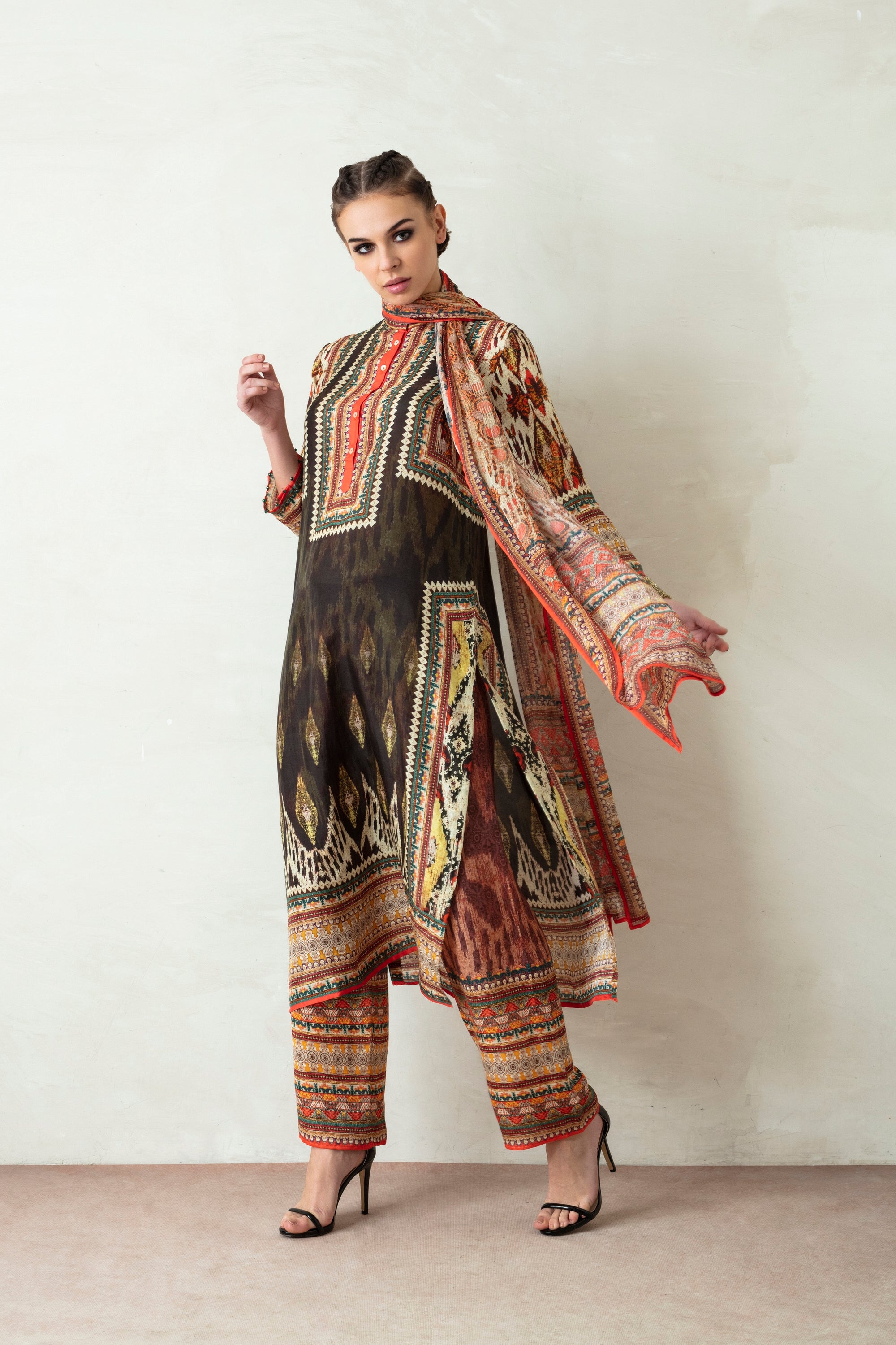 Uzbek : Champa - Charcoal