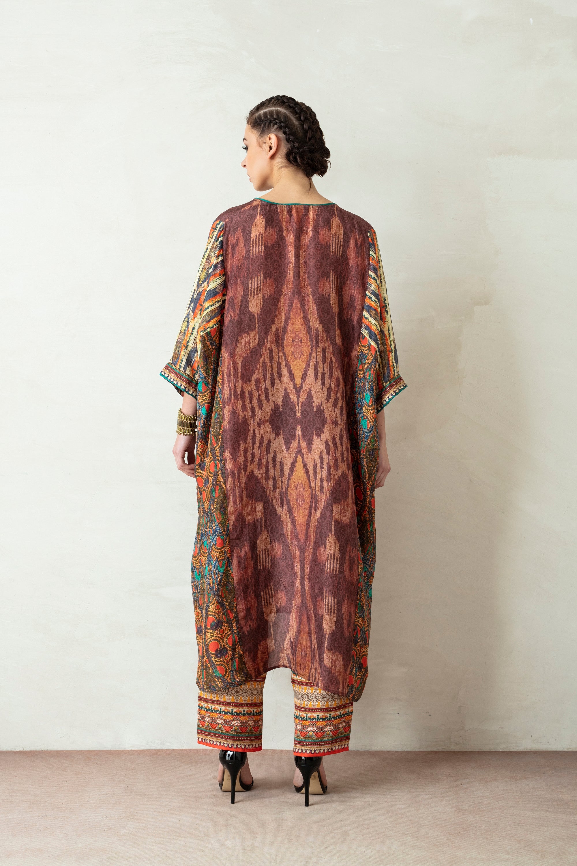 Uzbek : Madina - Turq/Brown