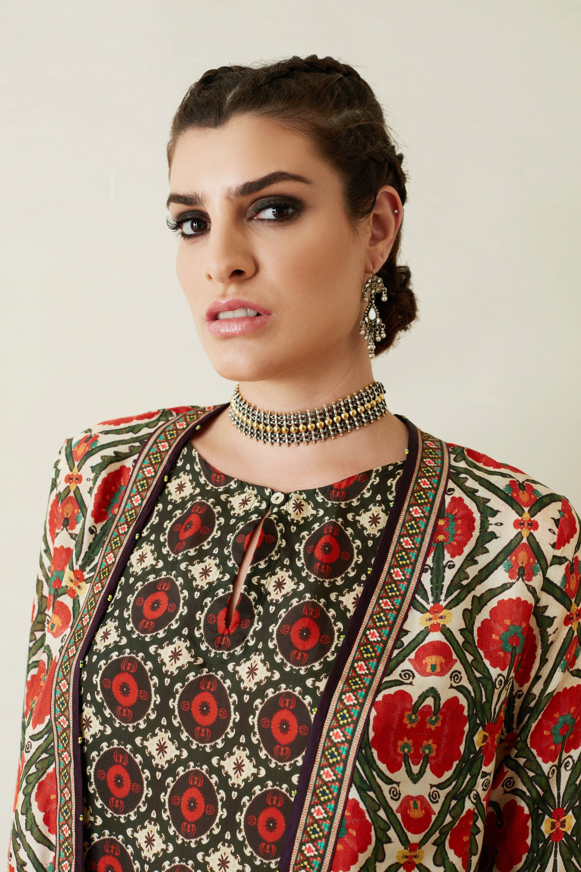 Bagru : Nargiza - Beige/Maroon