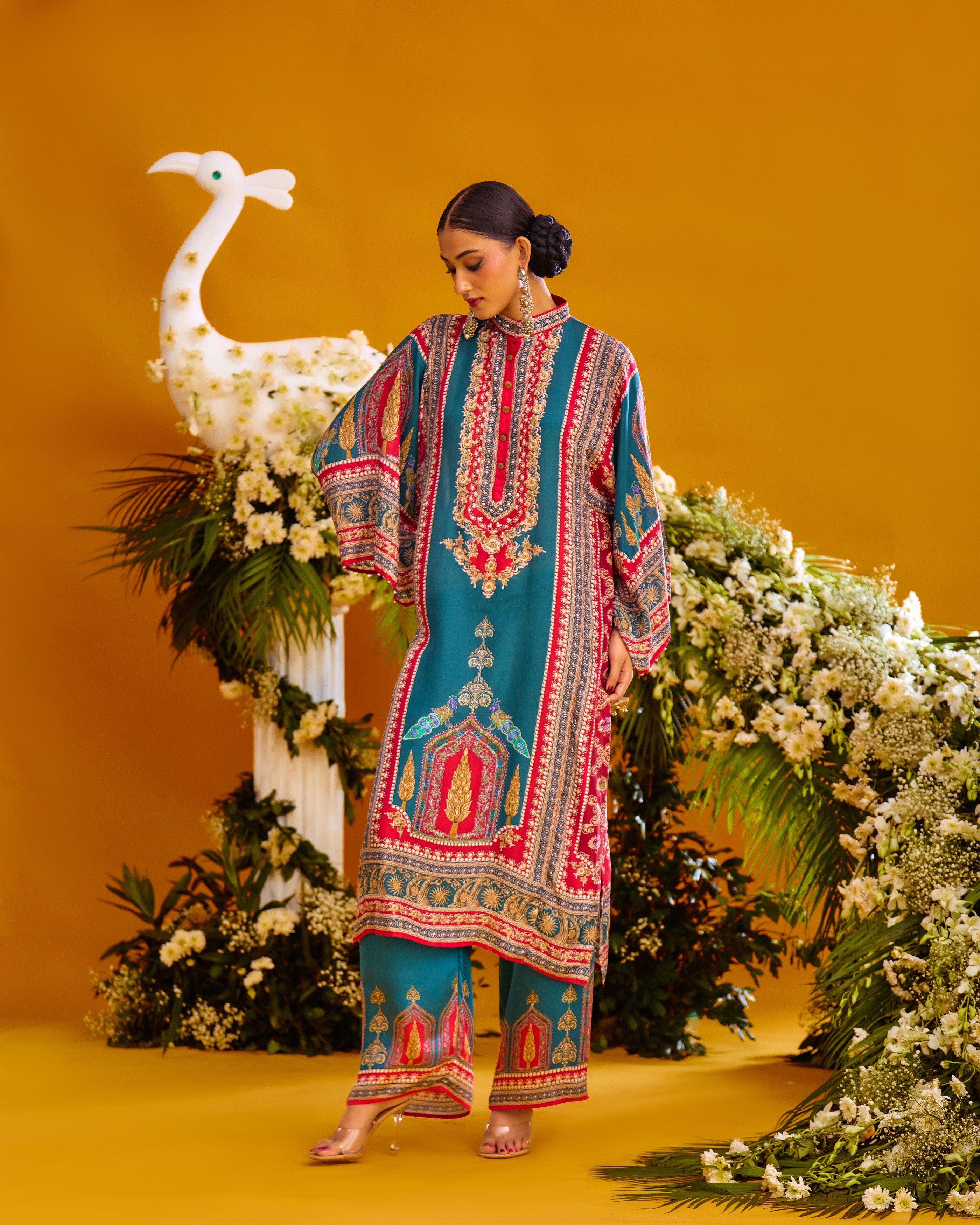 Baati : Gayatri - Red/Turquoise
