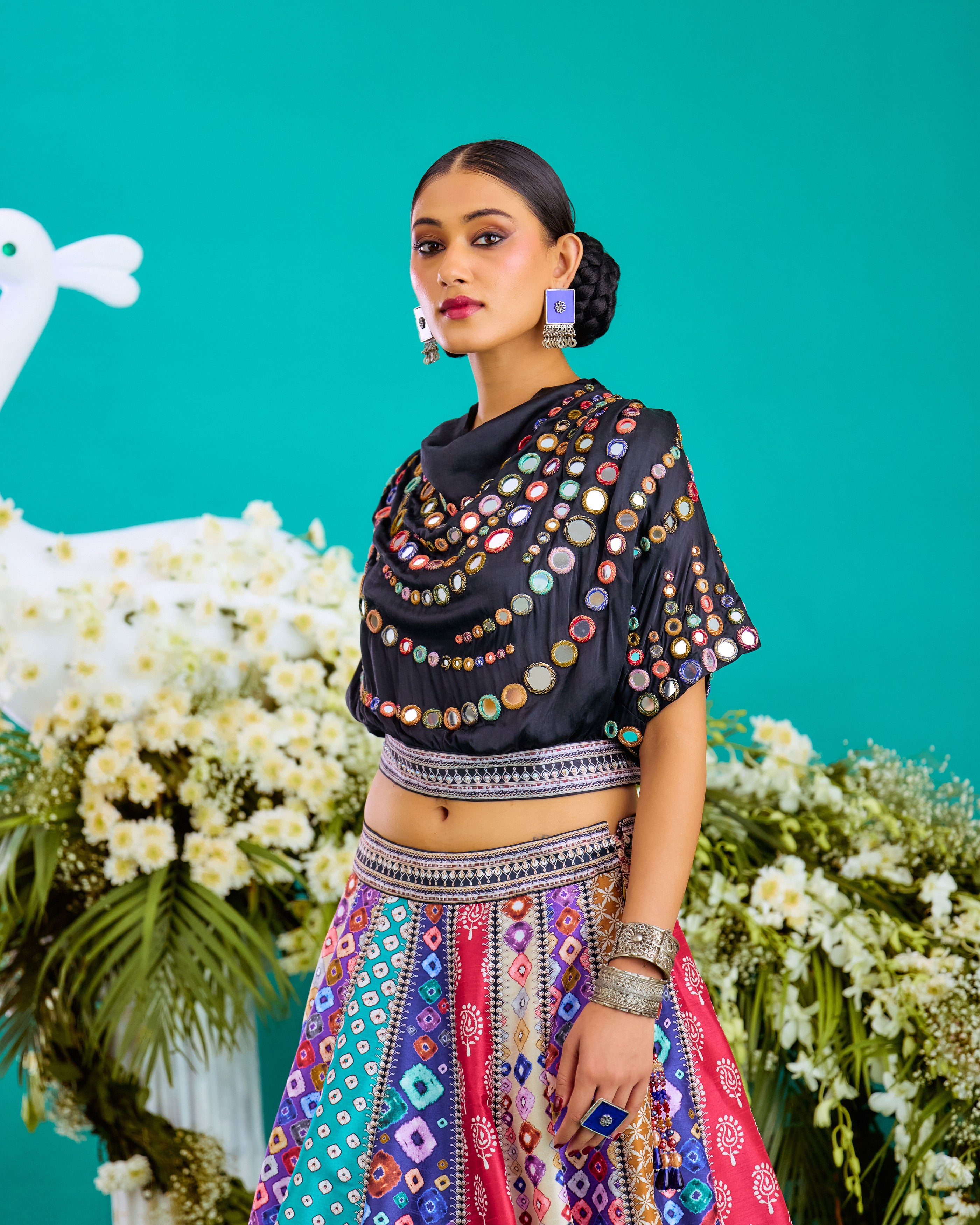 Baati : Varsha/Leela - Black/Multi