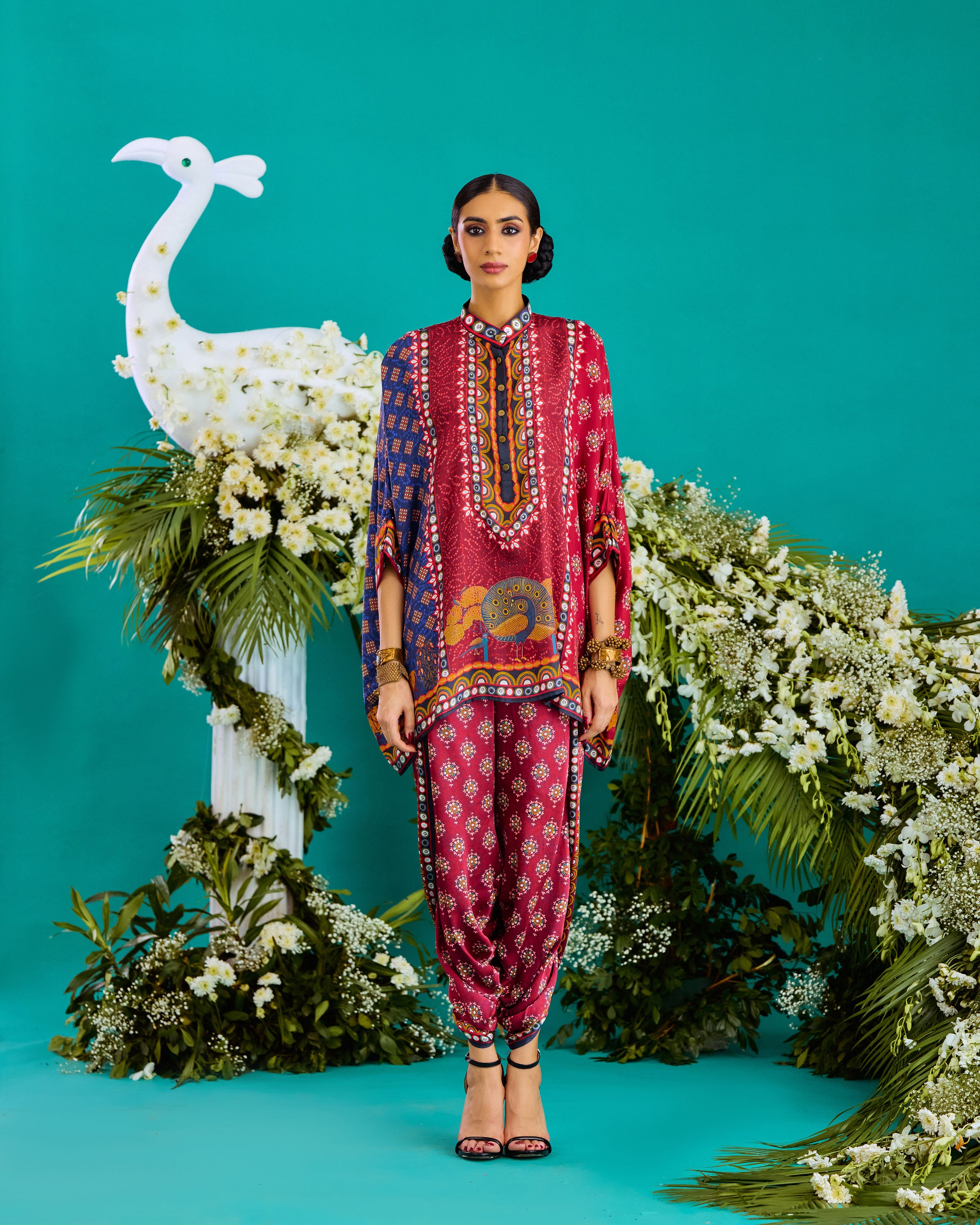 Baati : Chanel/Sonth - Navy/Maroon