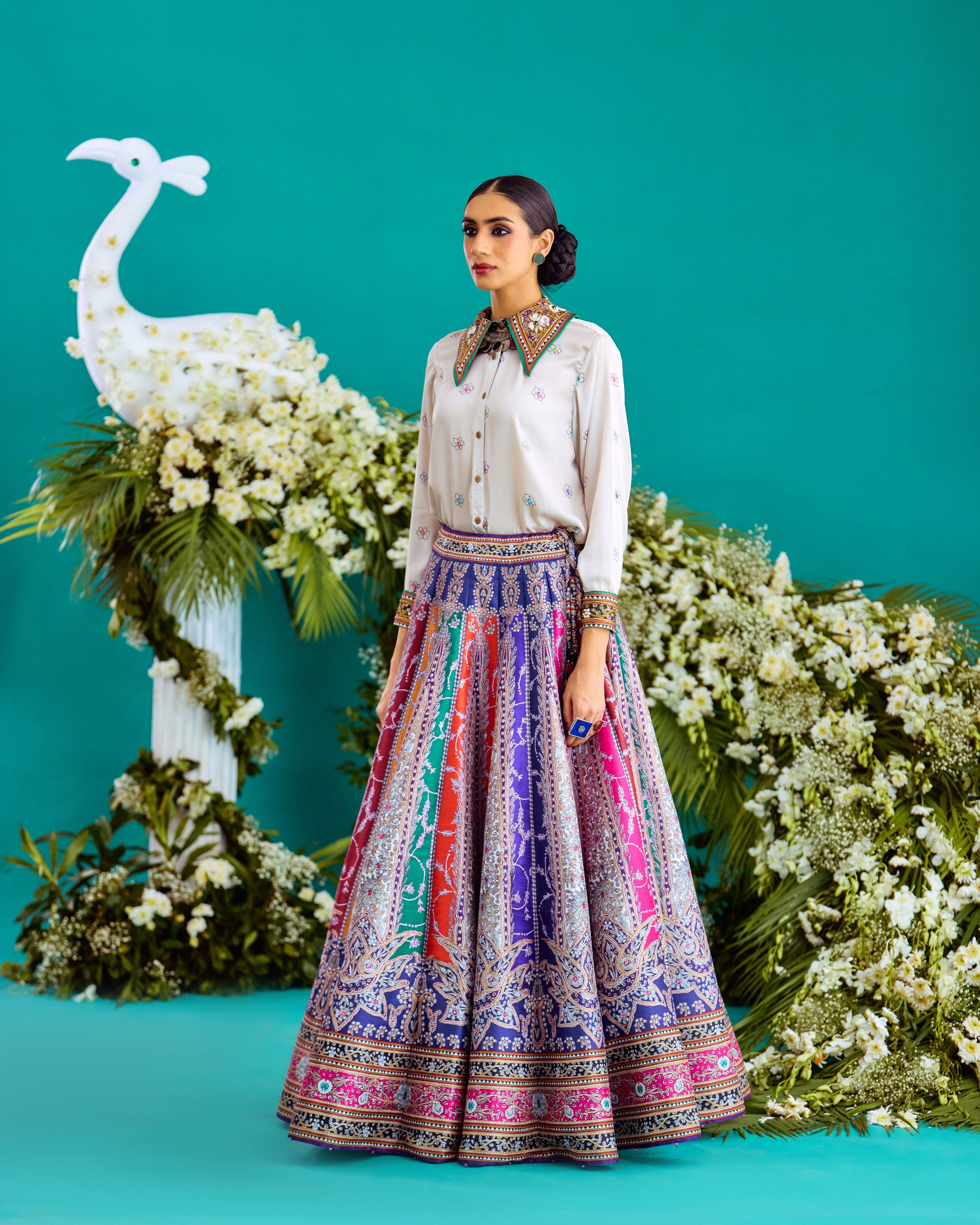 Baati : Anayra/Leela - Ivory/Multi