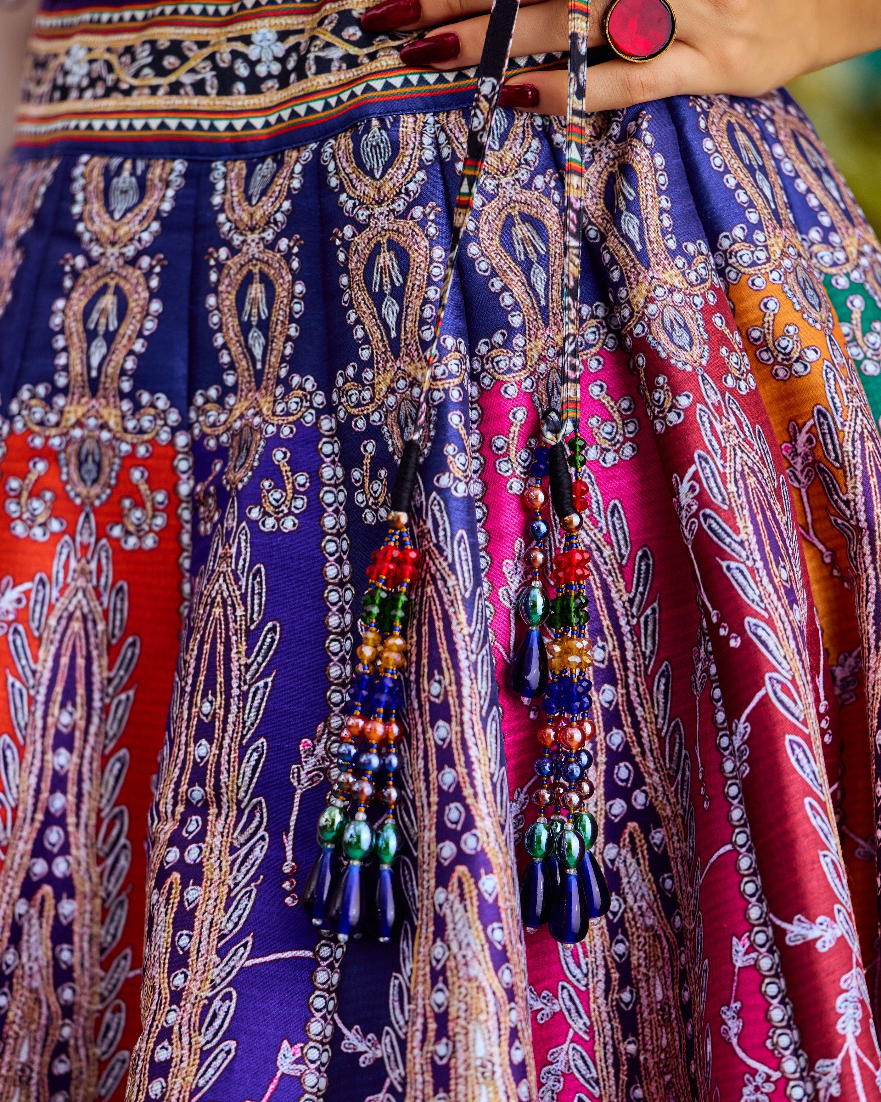 Baati : Anayra/Leela - Ivory/Multi