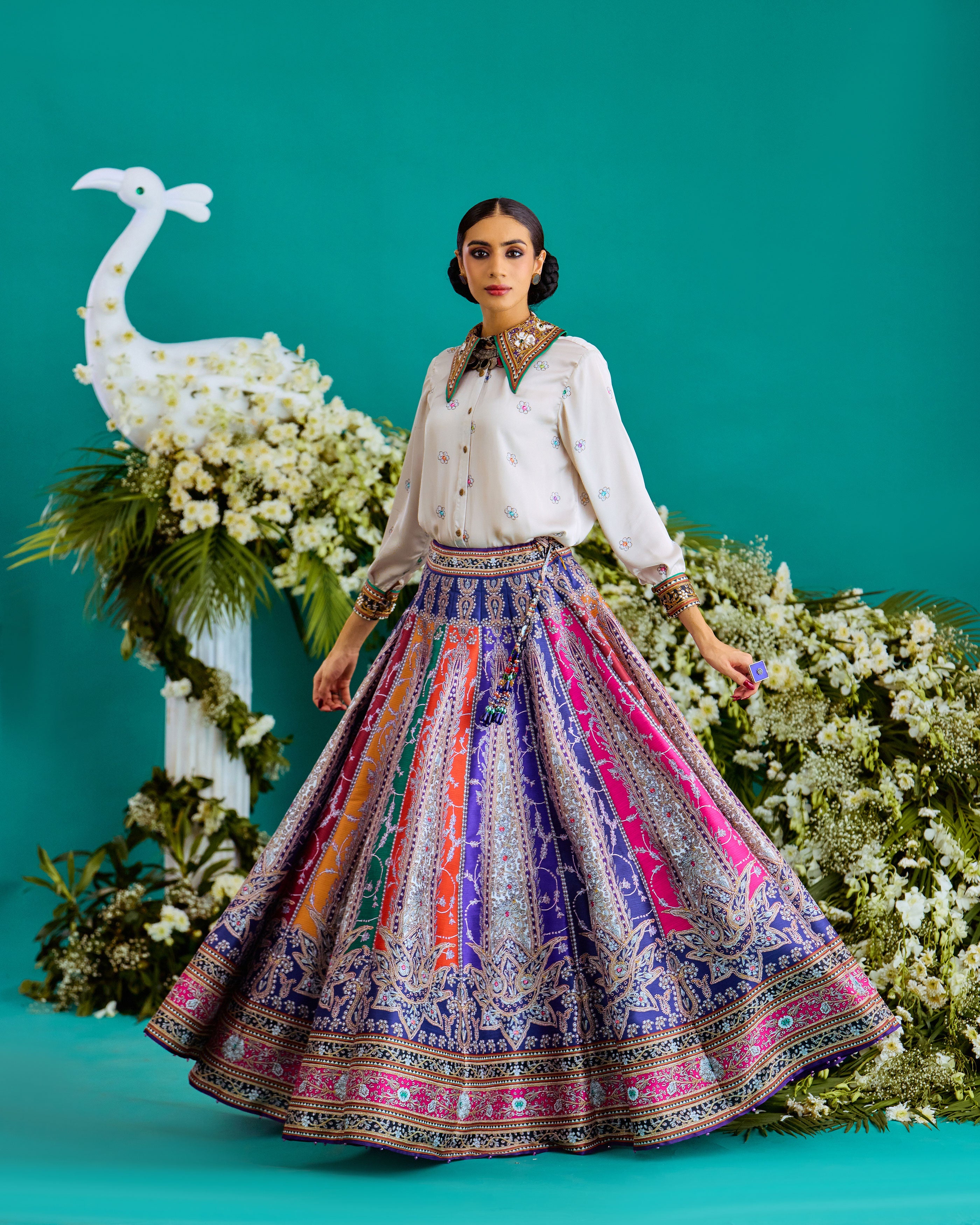 Baati : Anayra/Leela - Ivory/Multi