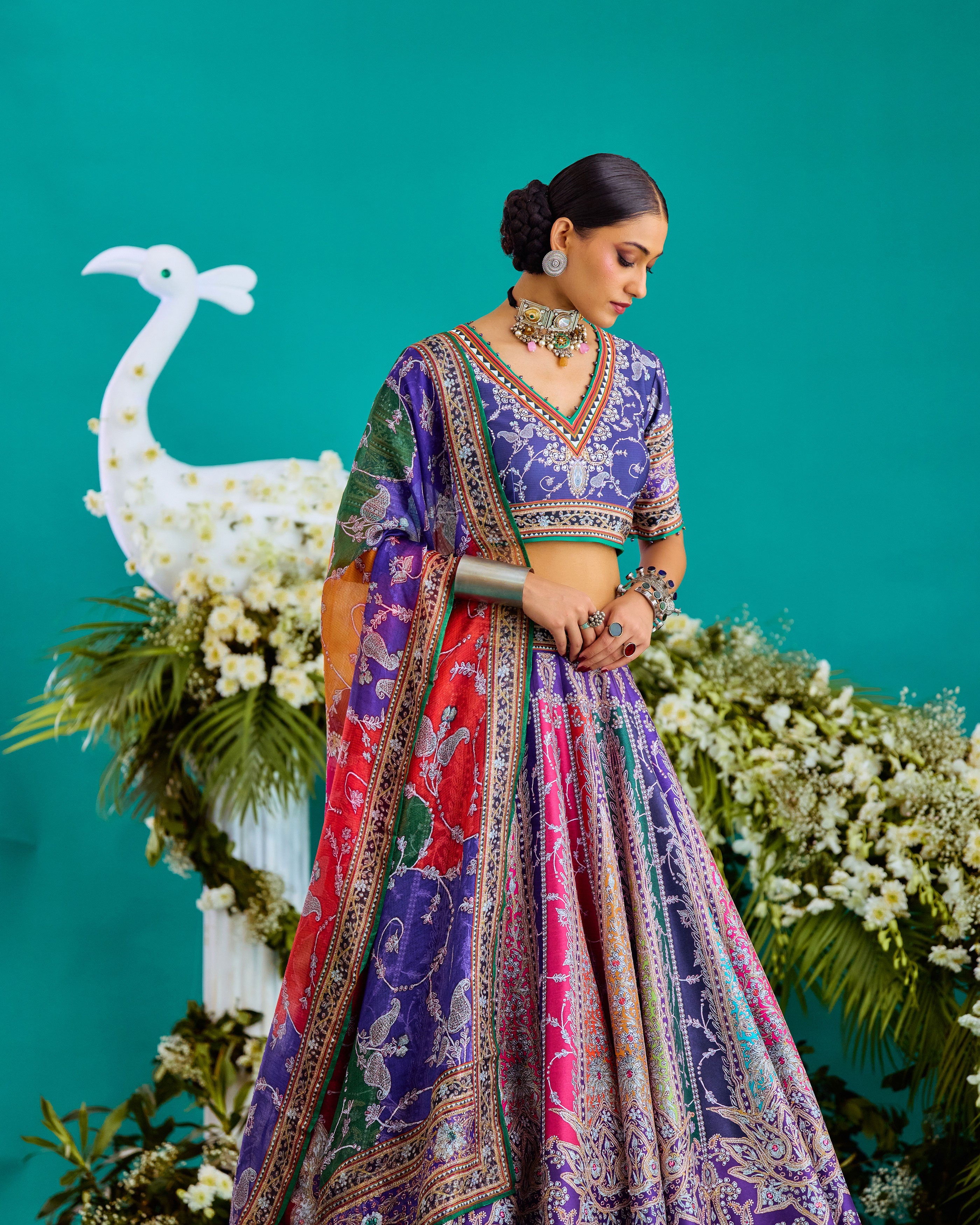 Baati : Leela - Navy/Multi