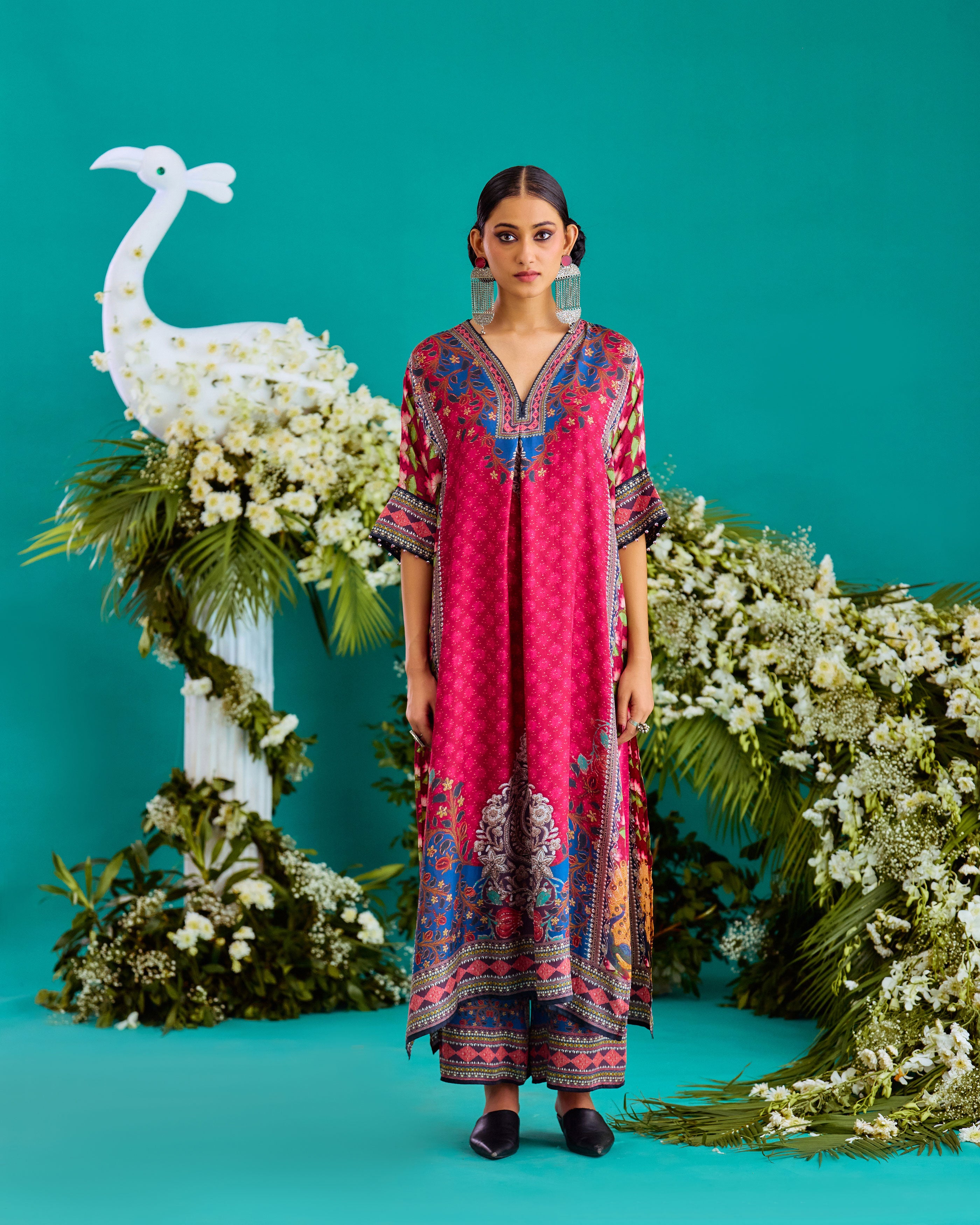 Baati : Banera - Navy/Fuchsia