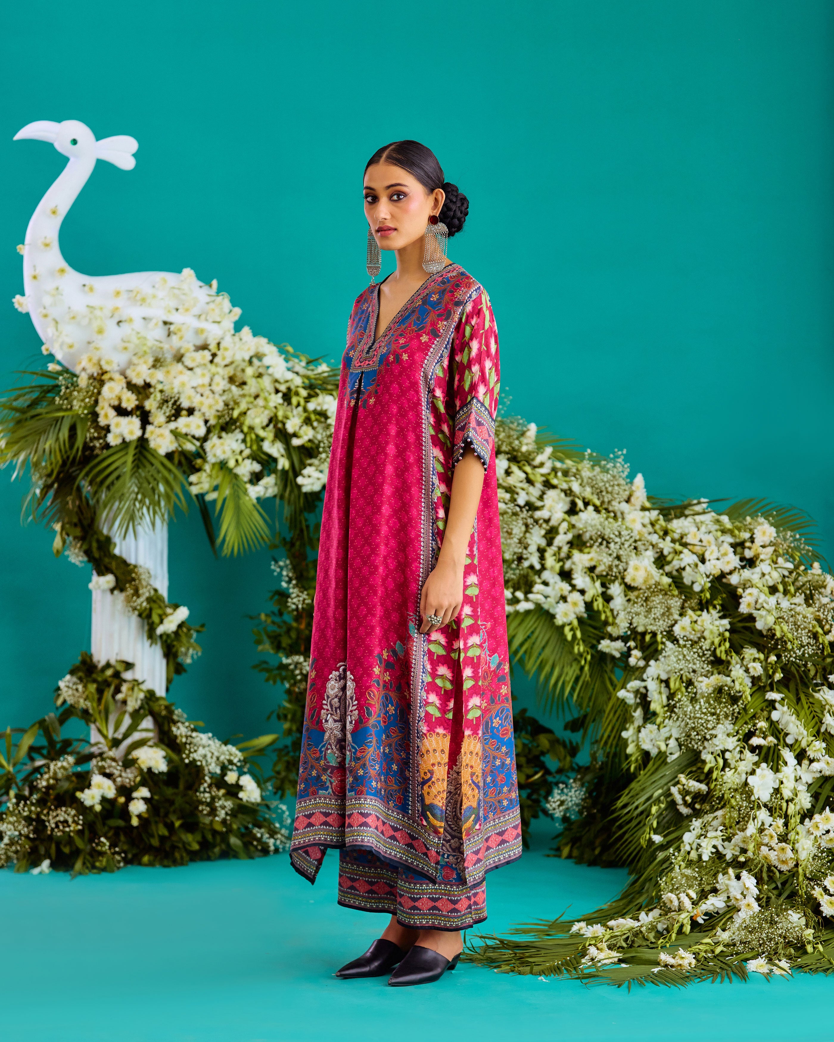 Baati : Banera - Navy/Fuchsia