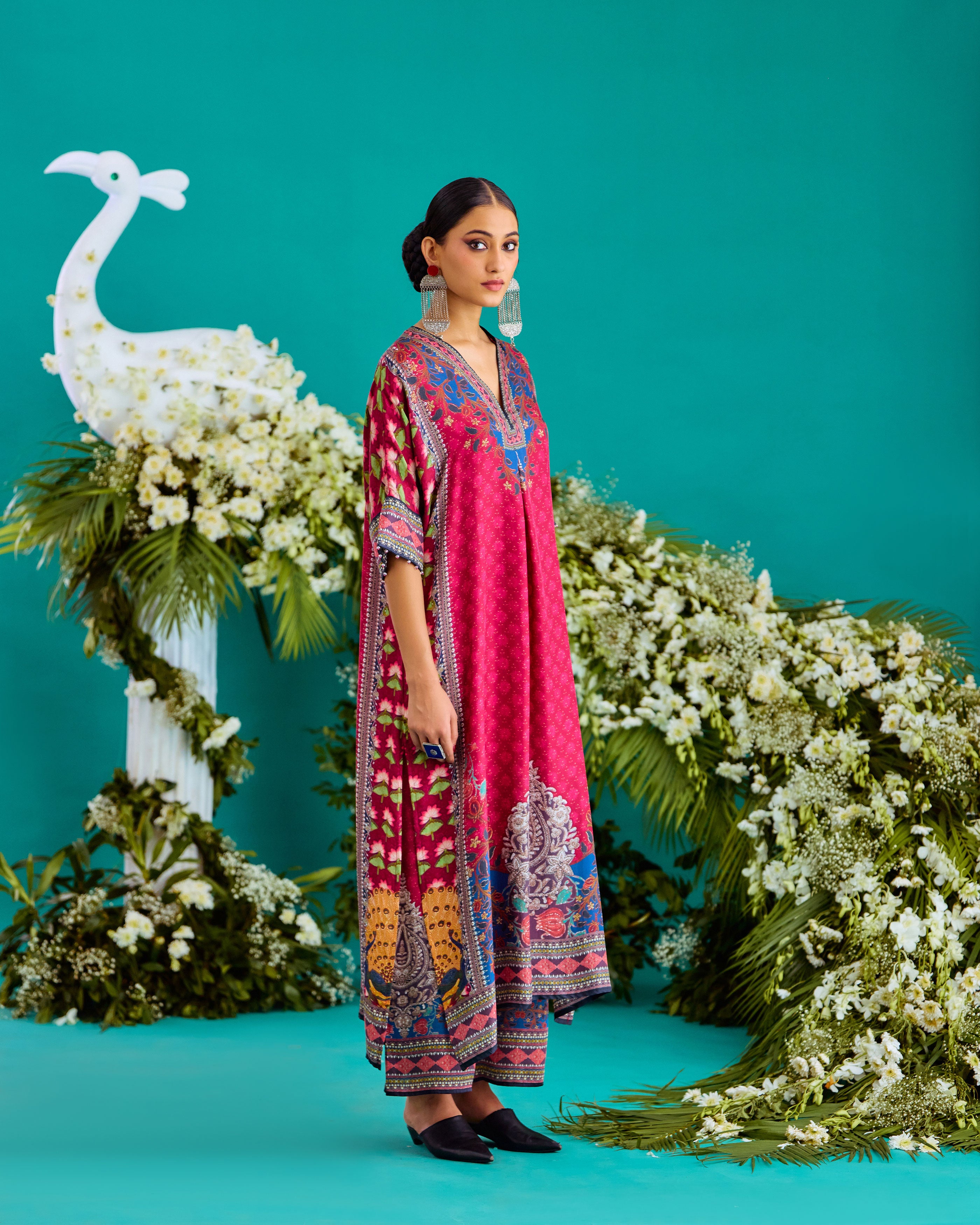 Baati : Banera - Navy/Fuchsia