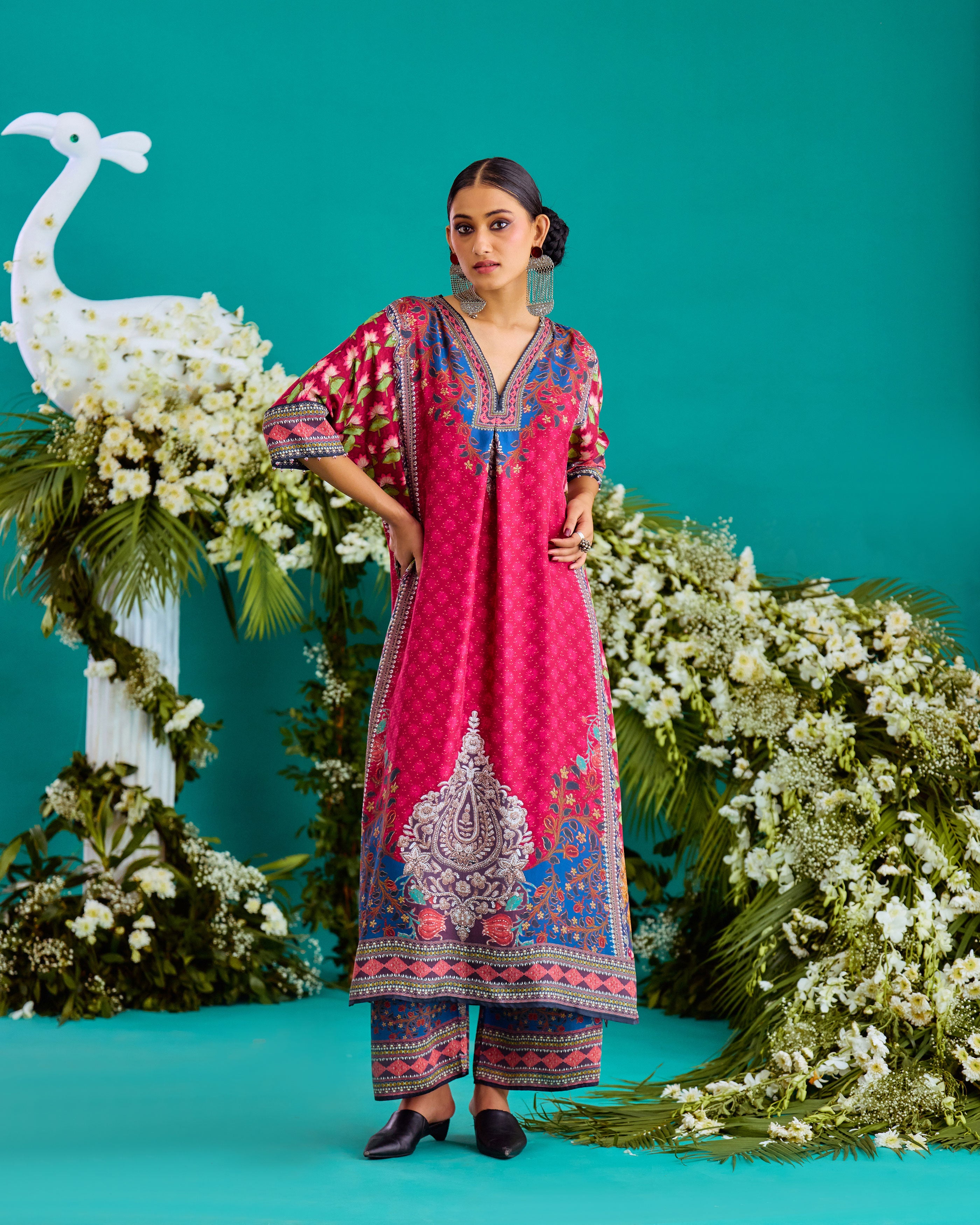 Baati : Banera - Navy/Fuchsia
