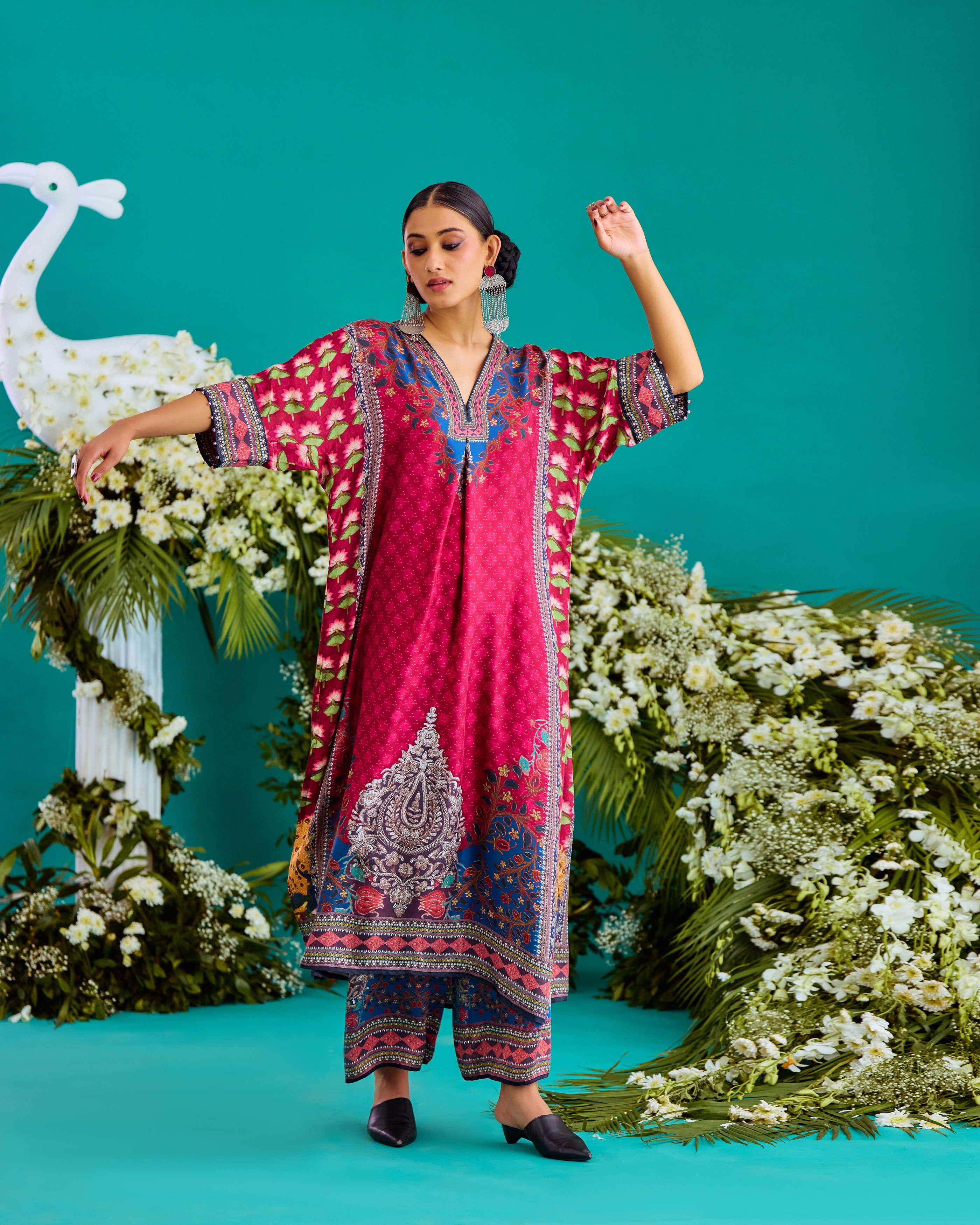 Baati : Banera - Navy/Fuchsia