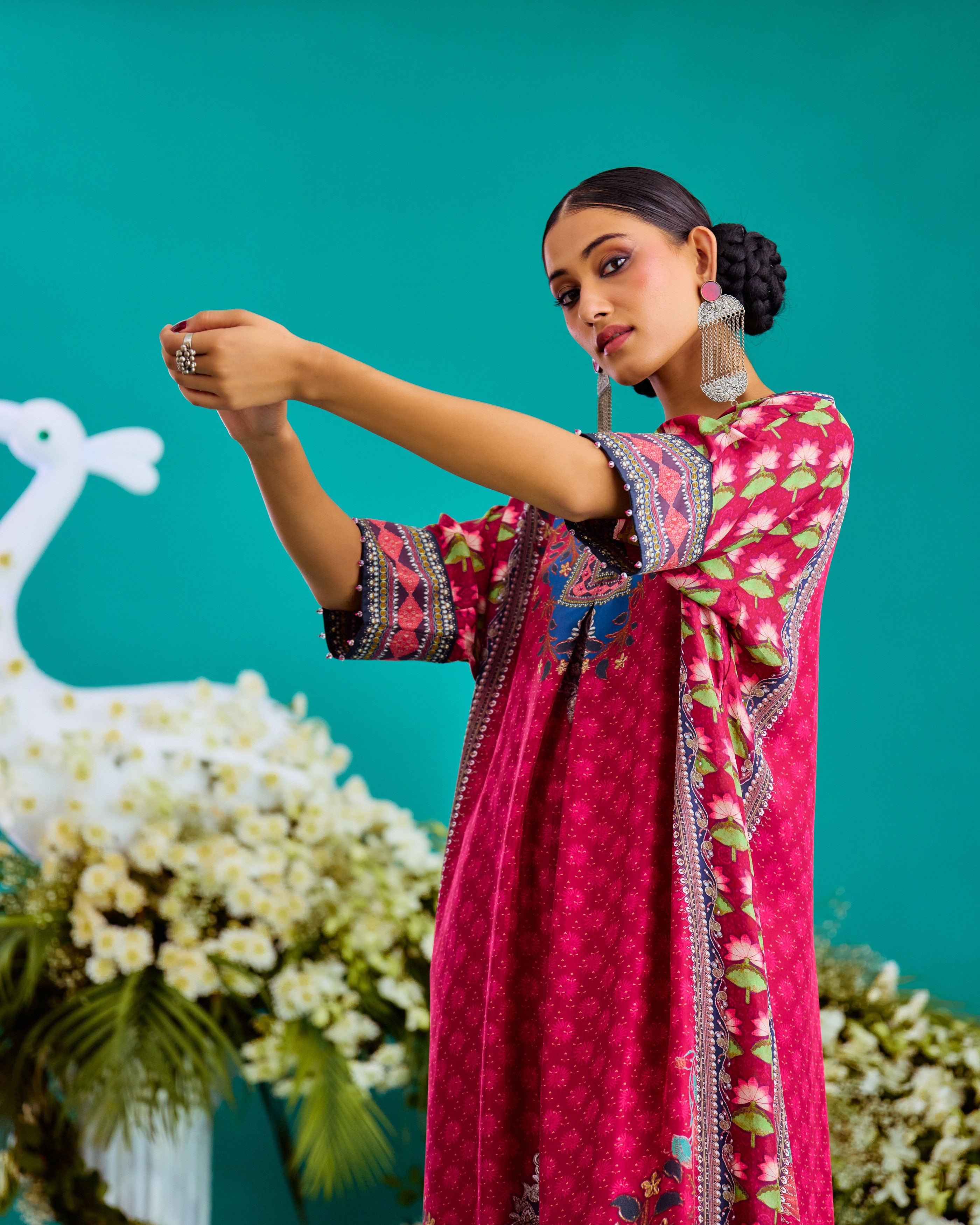 Baati : Banera - Navy/Fuchsia