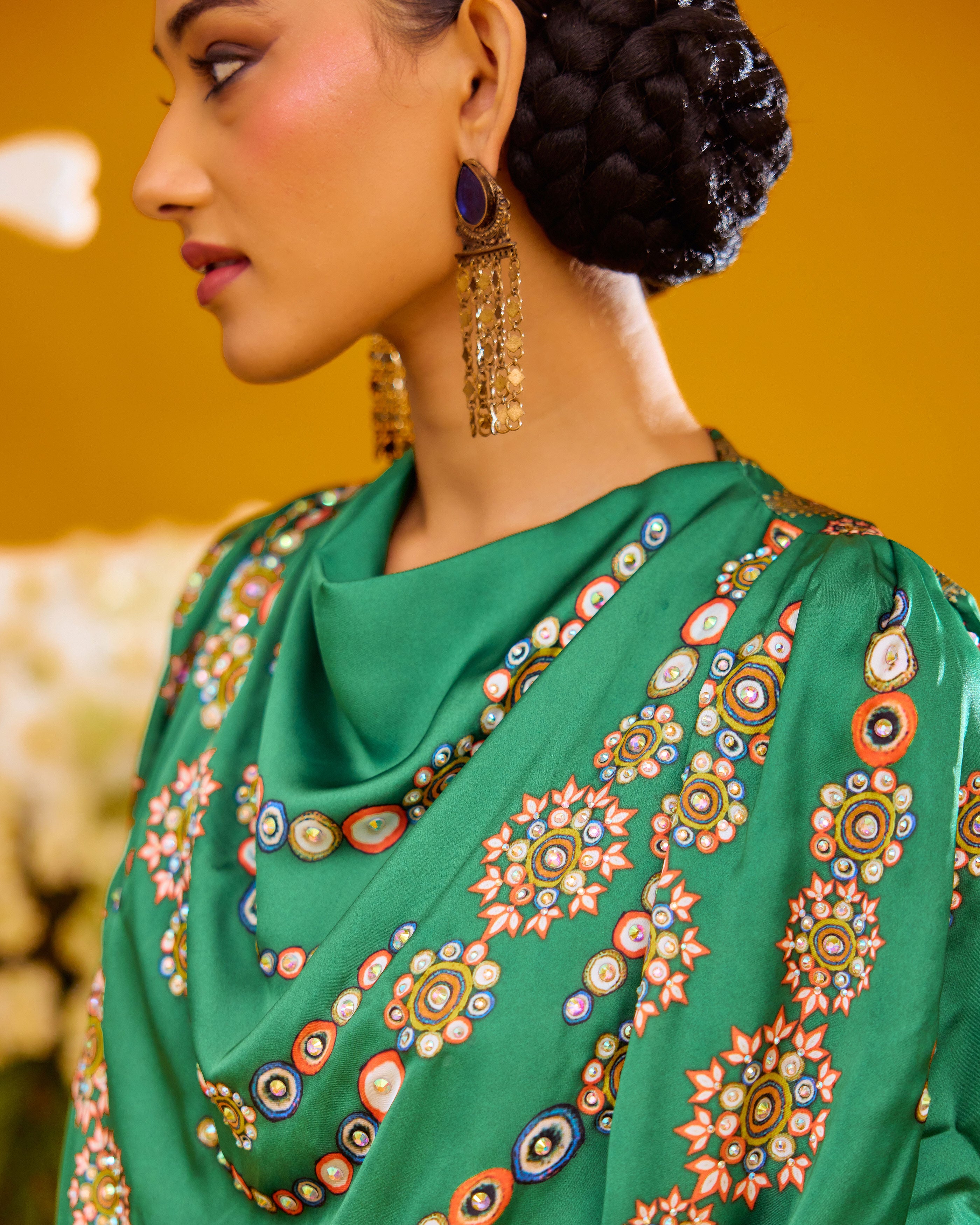 Baati : Varsha/Leela - Paroot/Mustard