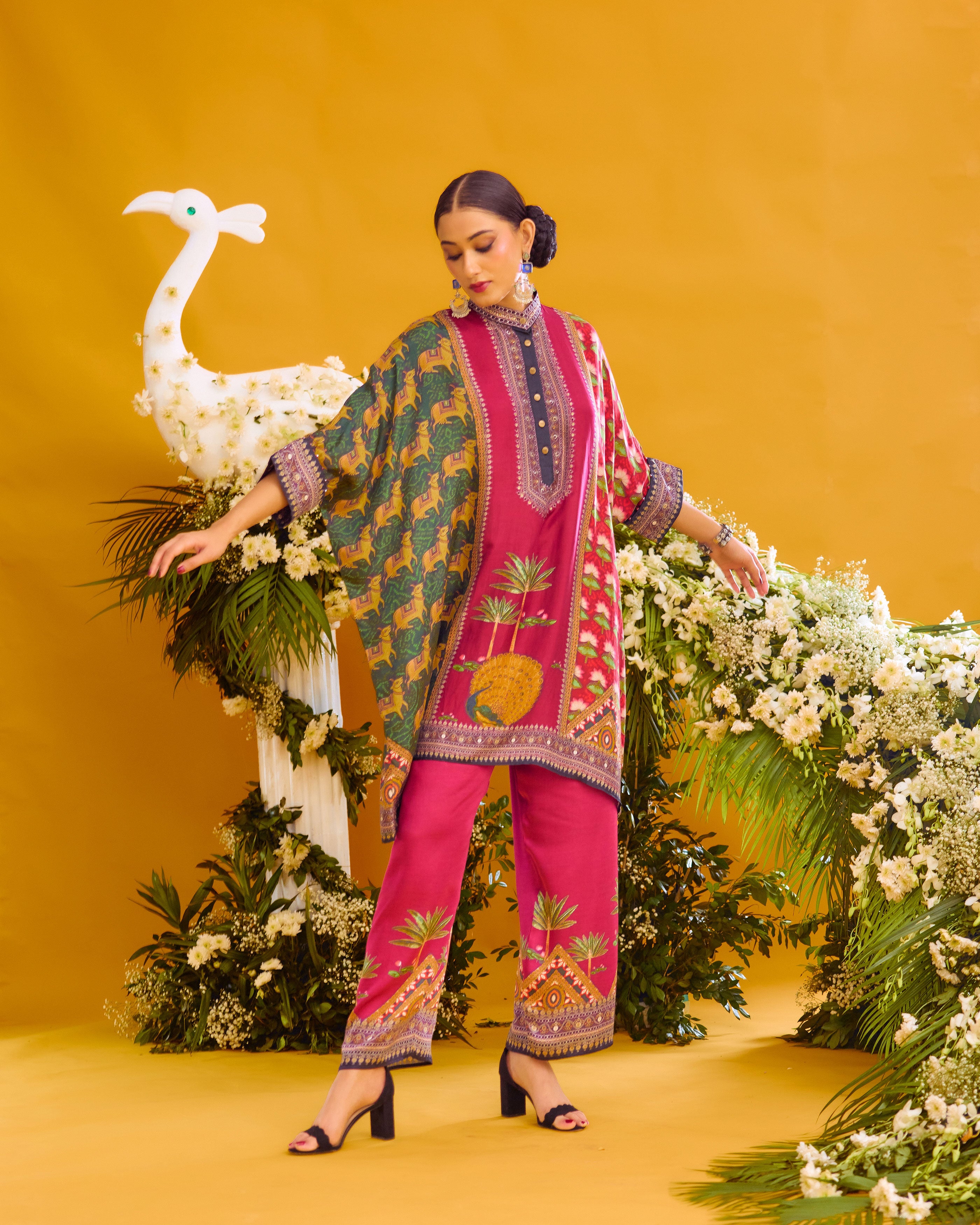 Baati : Chanel 36" - Multi