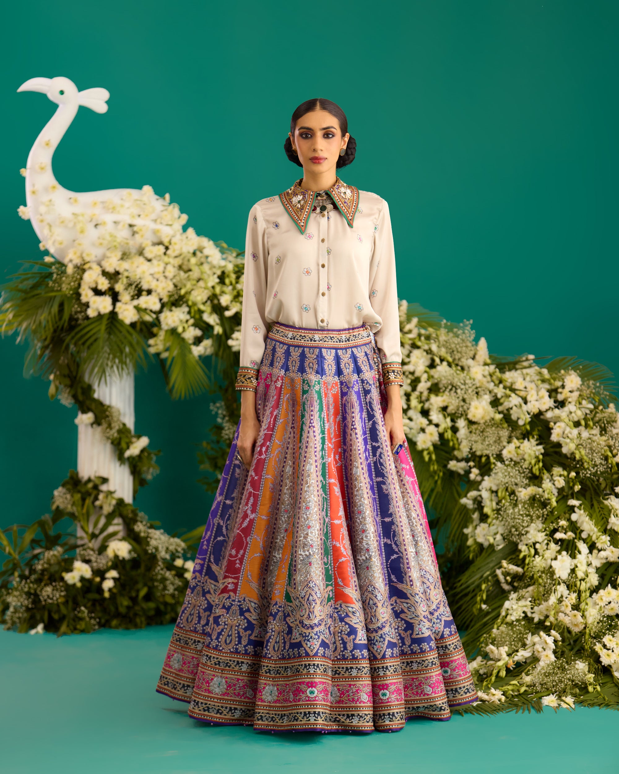 Baati : Anayra/Leela - Ivory/Multi