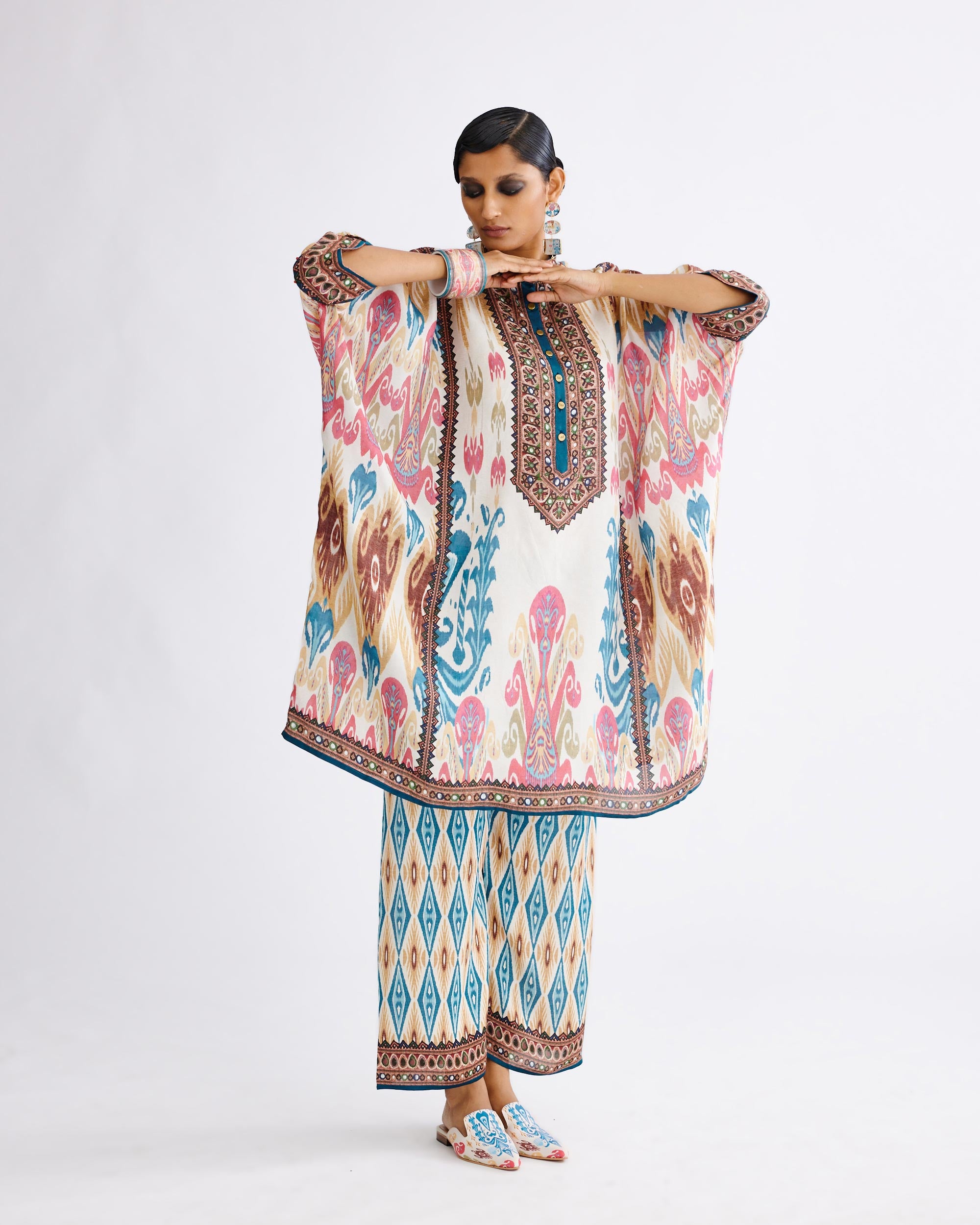 Marrakesh : Chanel 36" - Multi