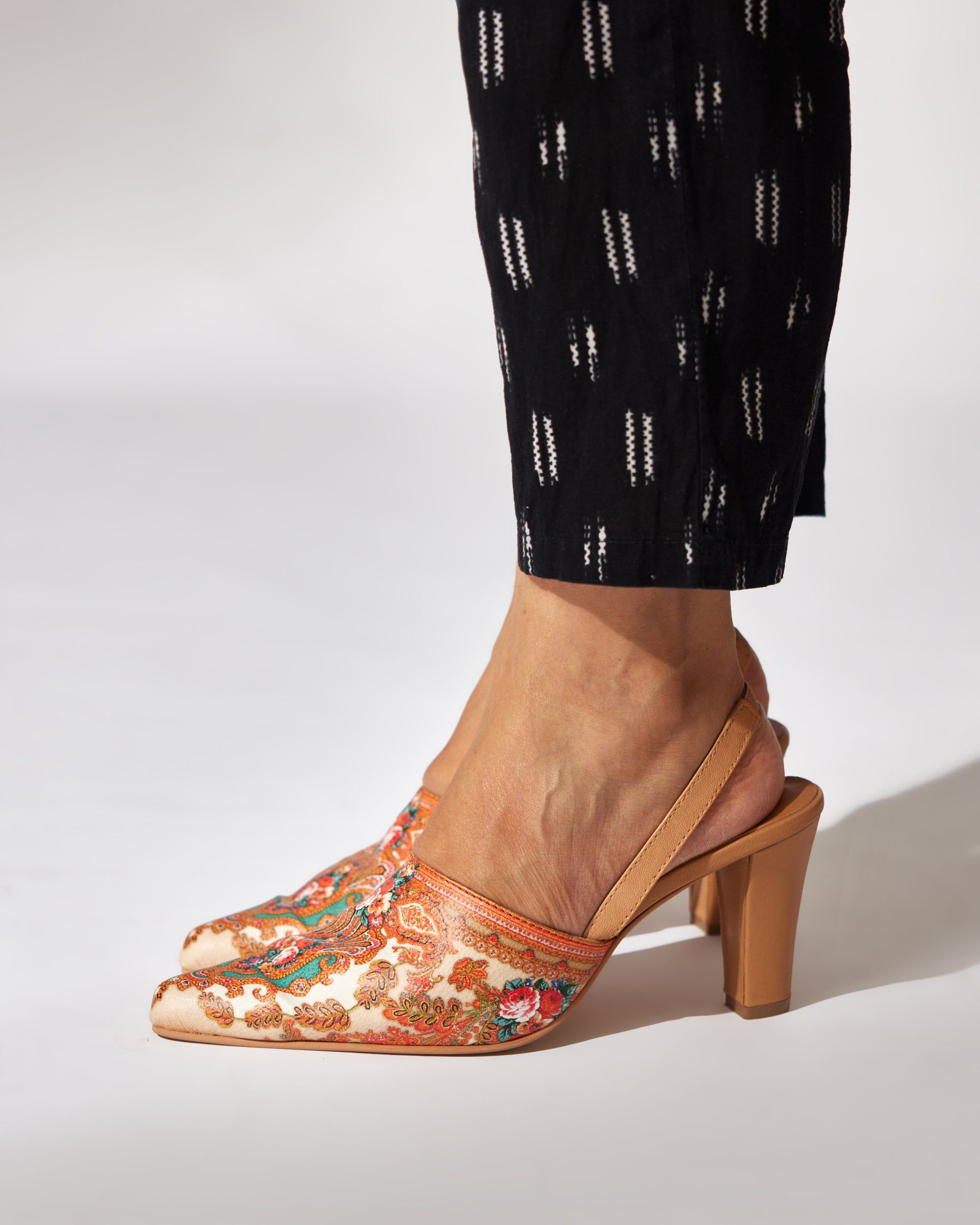 Mon Amour - Heels : Beige