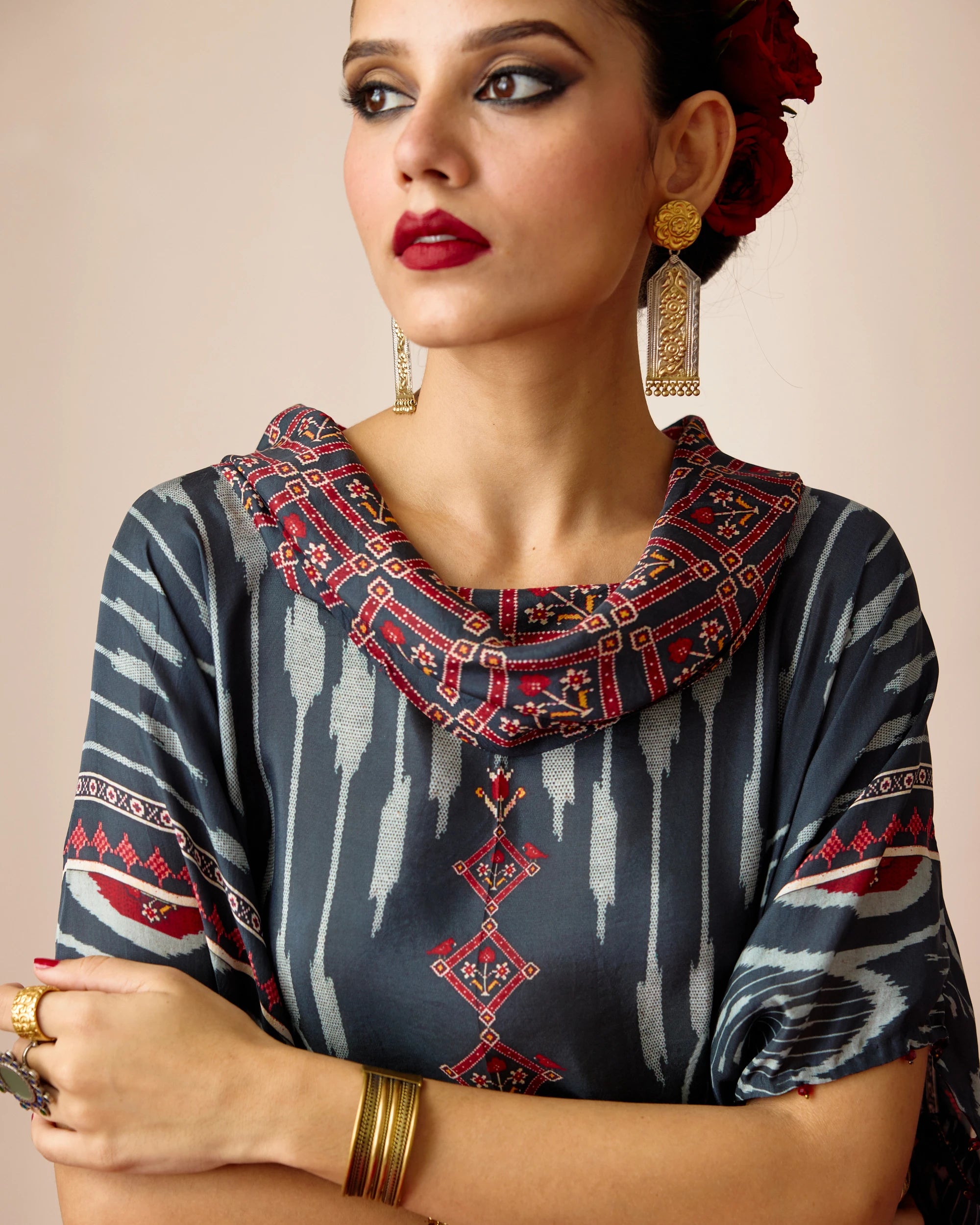 PATOLA : Lavanya