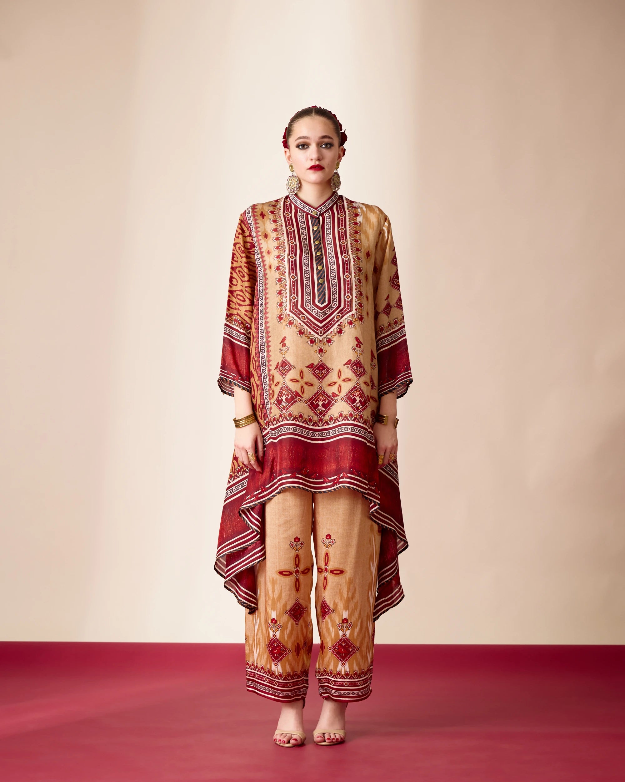 PATOLA : Navya