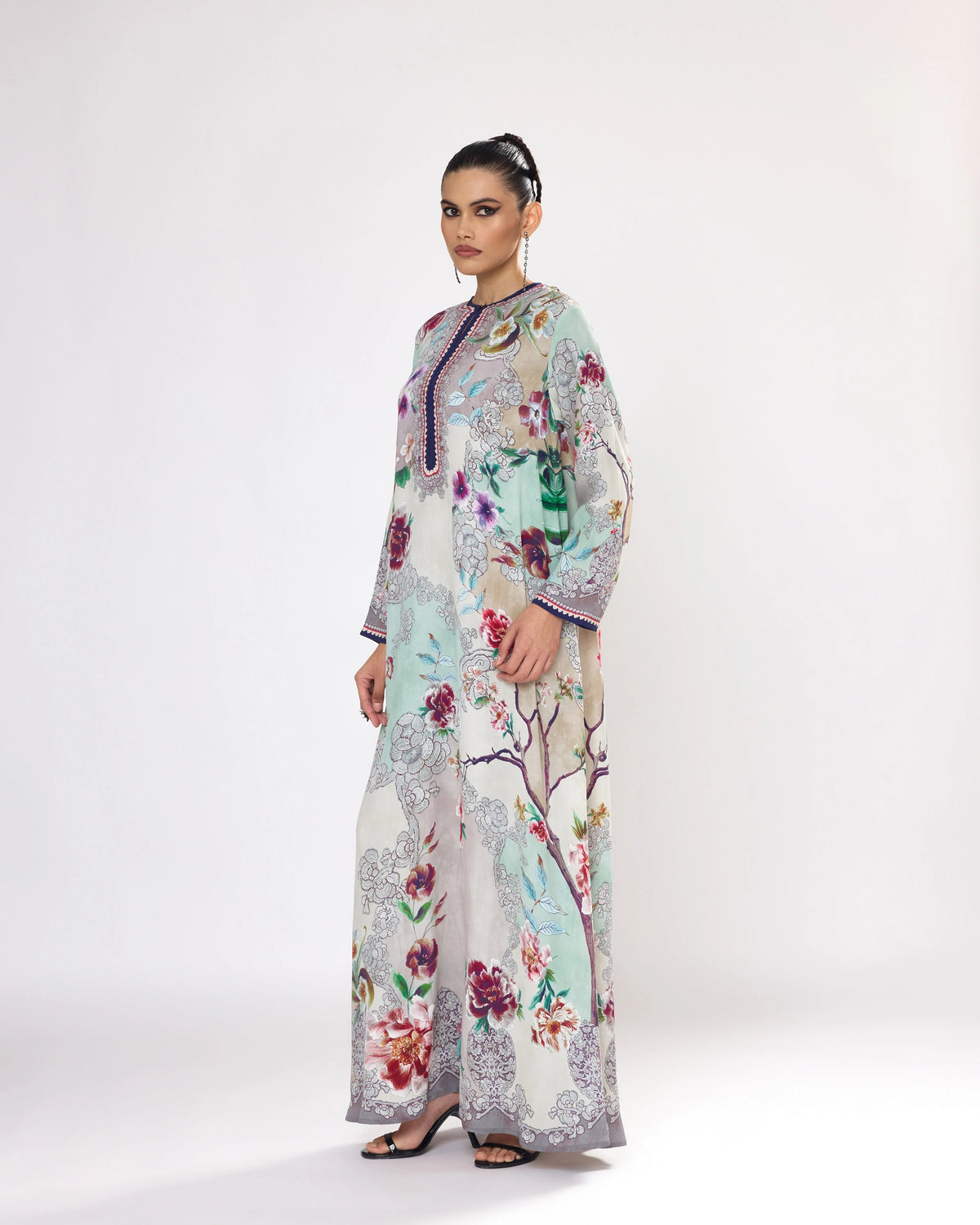 IKEBANA : Kamini