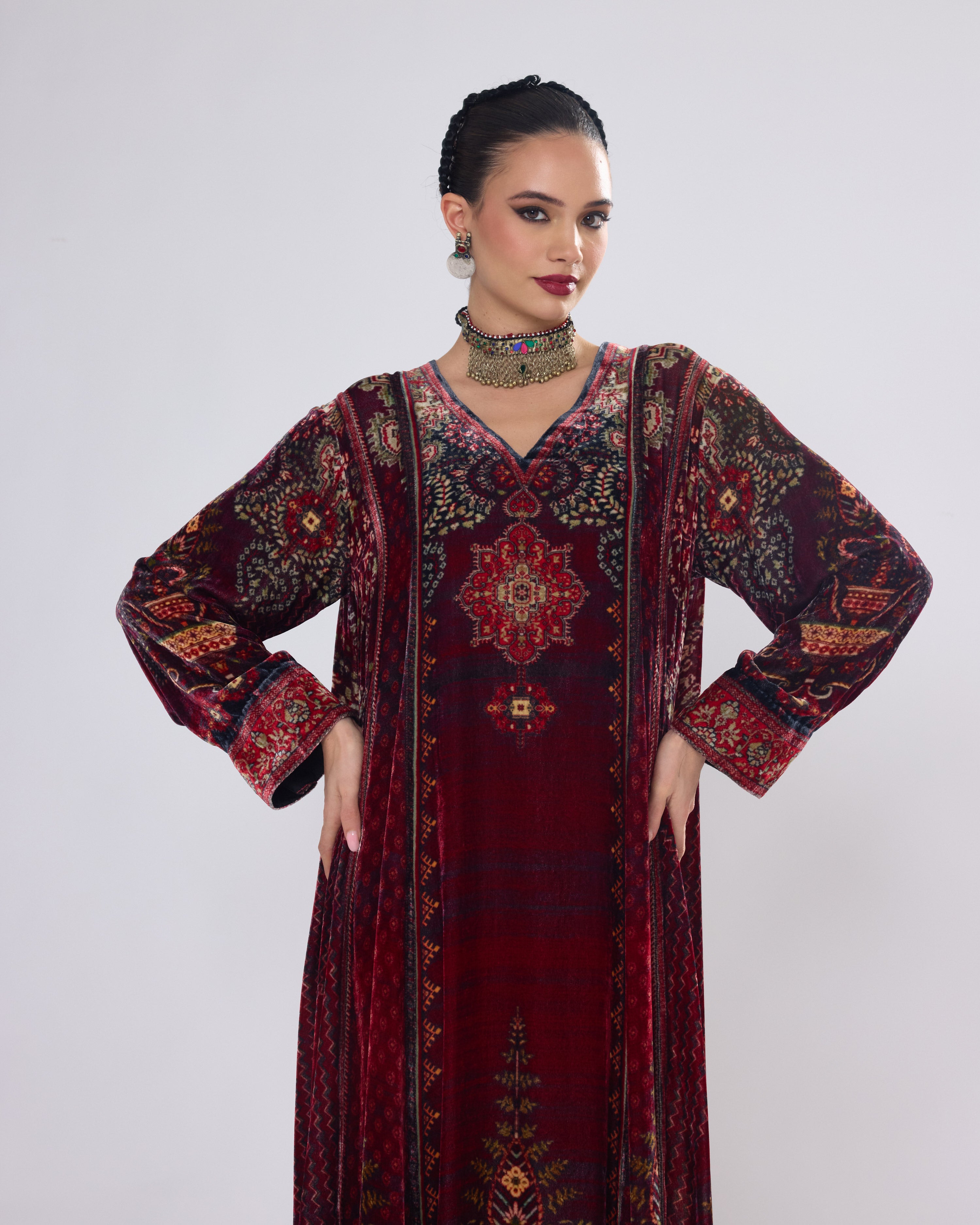 Arabian Nights : Adavi - Maroon