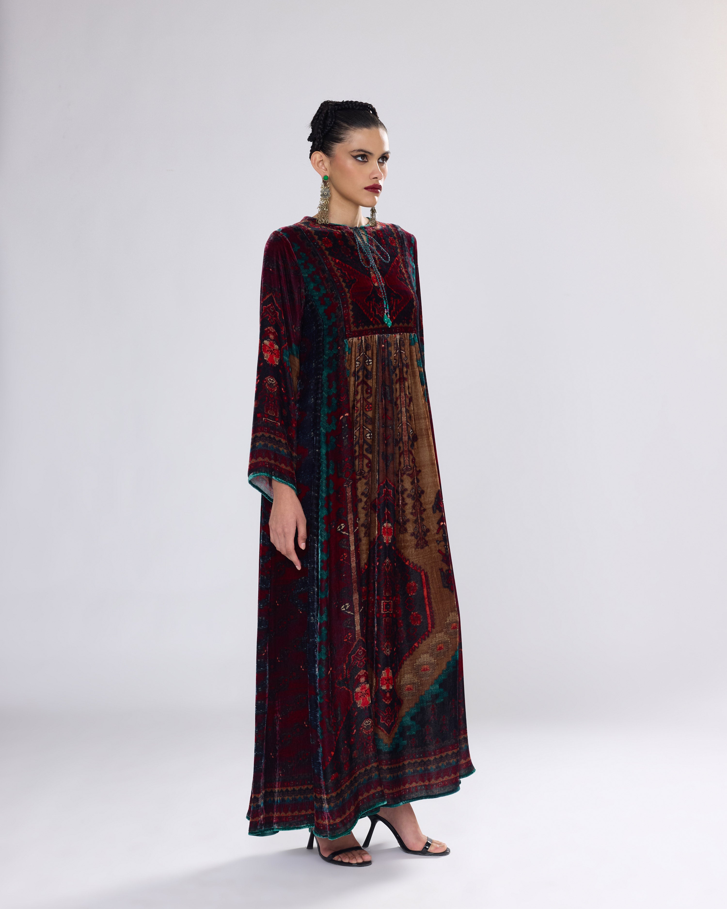 Arabian Nights : Anisha - Chestnut