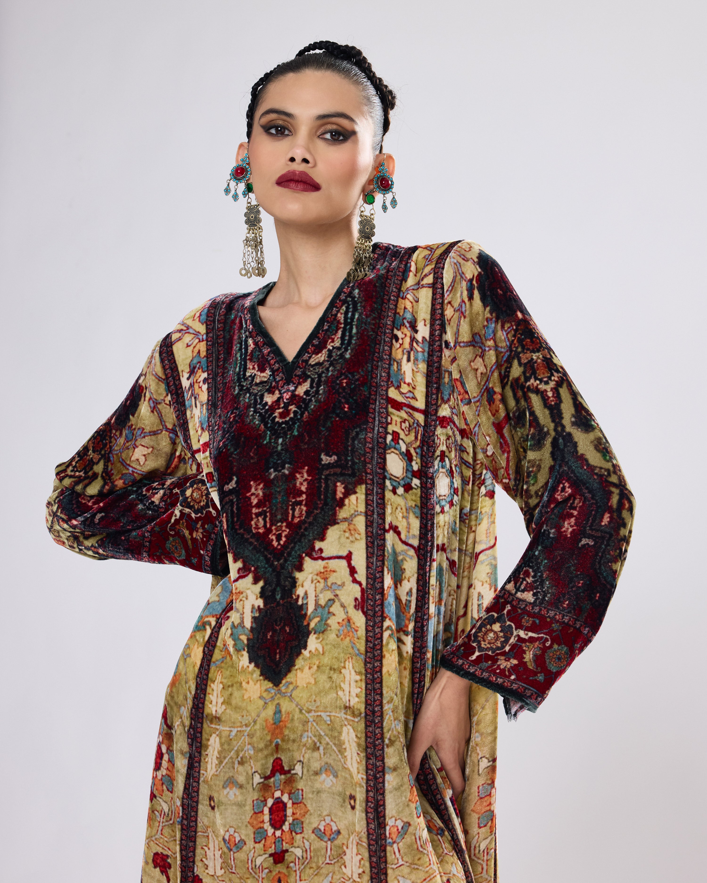 Arabian Nights : Adavi - Beige