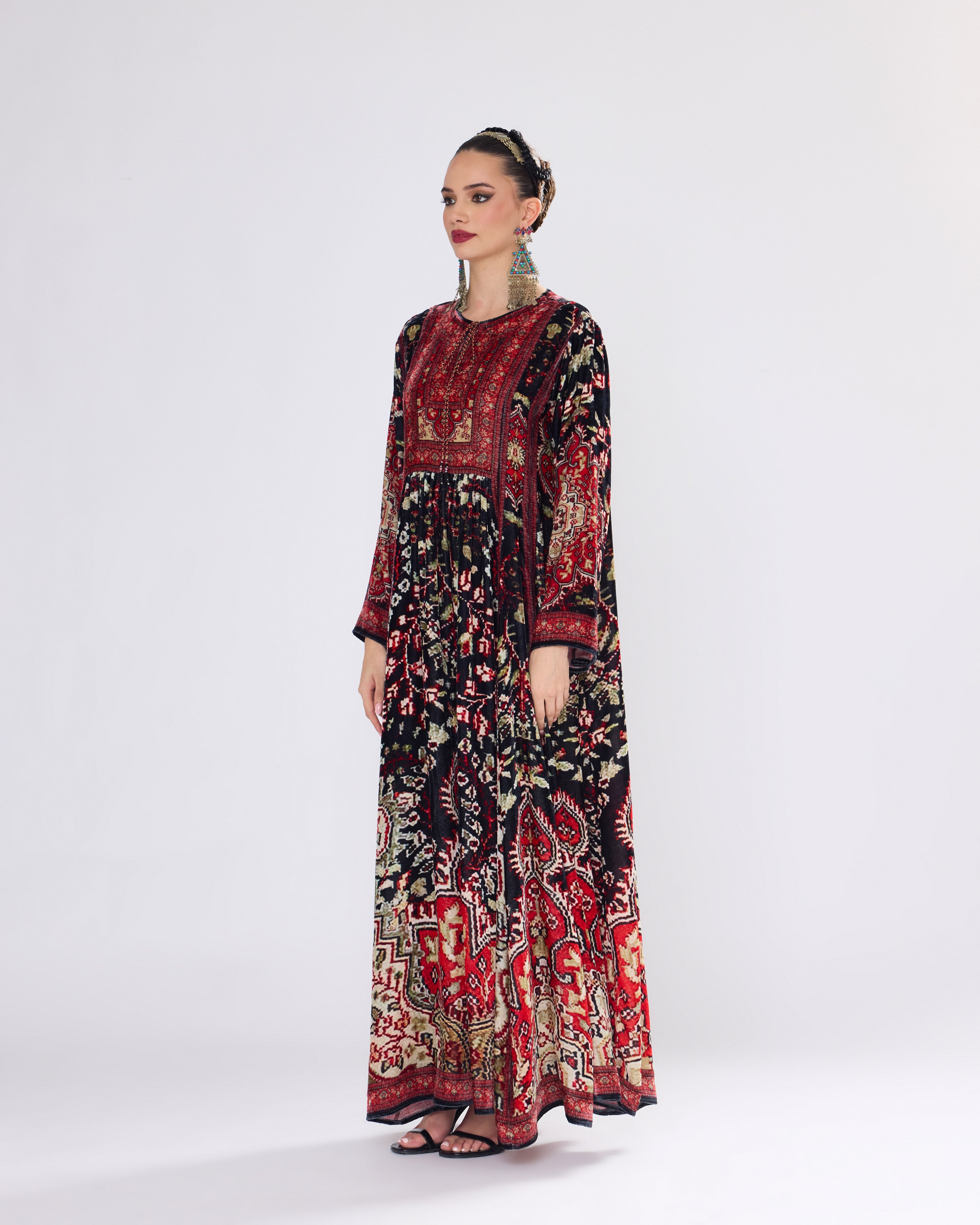 Arabian Nights : Anisha - Black/Red