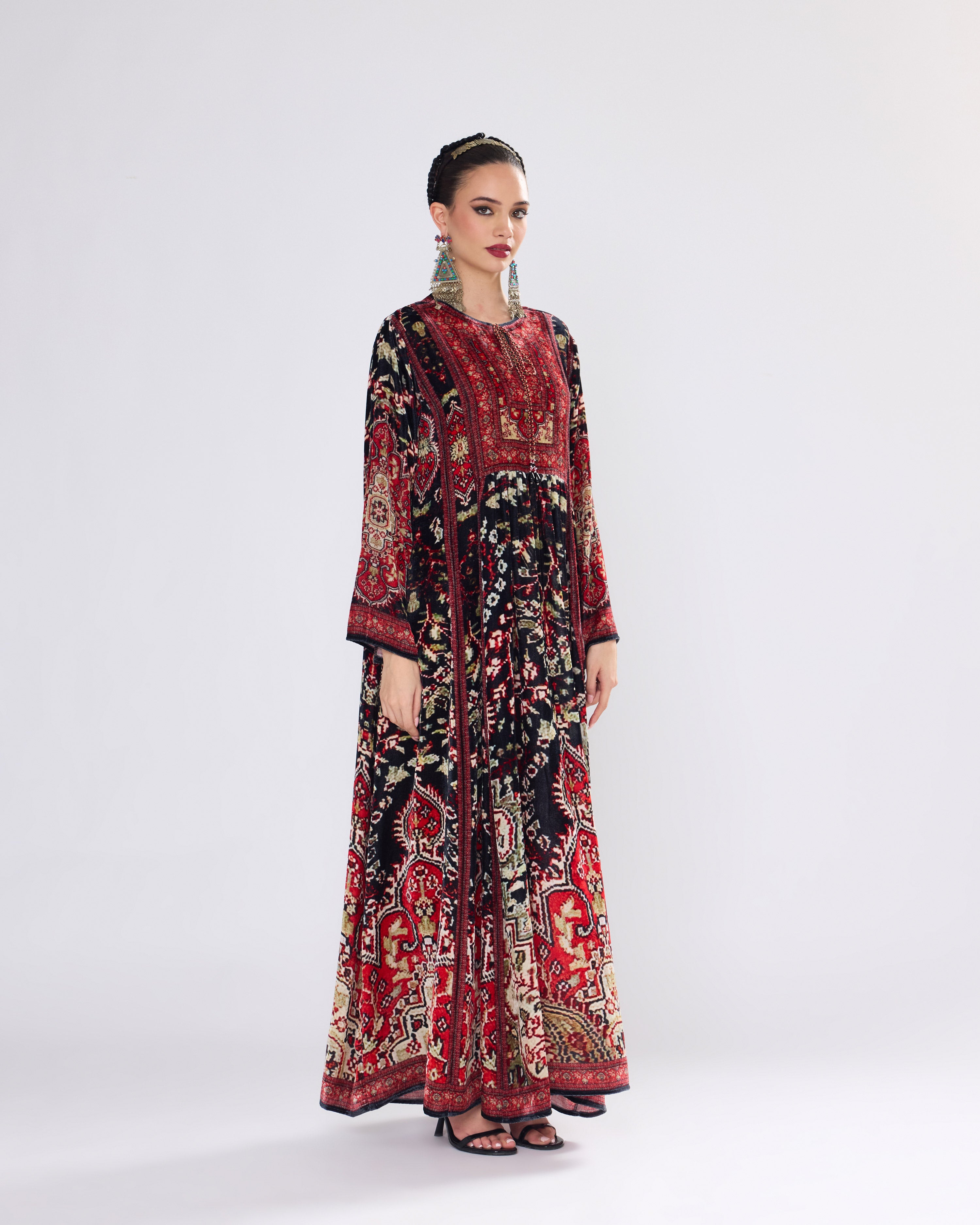 Arabian Nights : Anisha - Black/Red