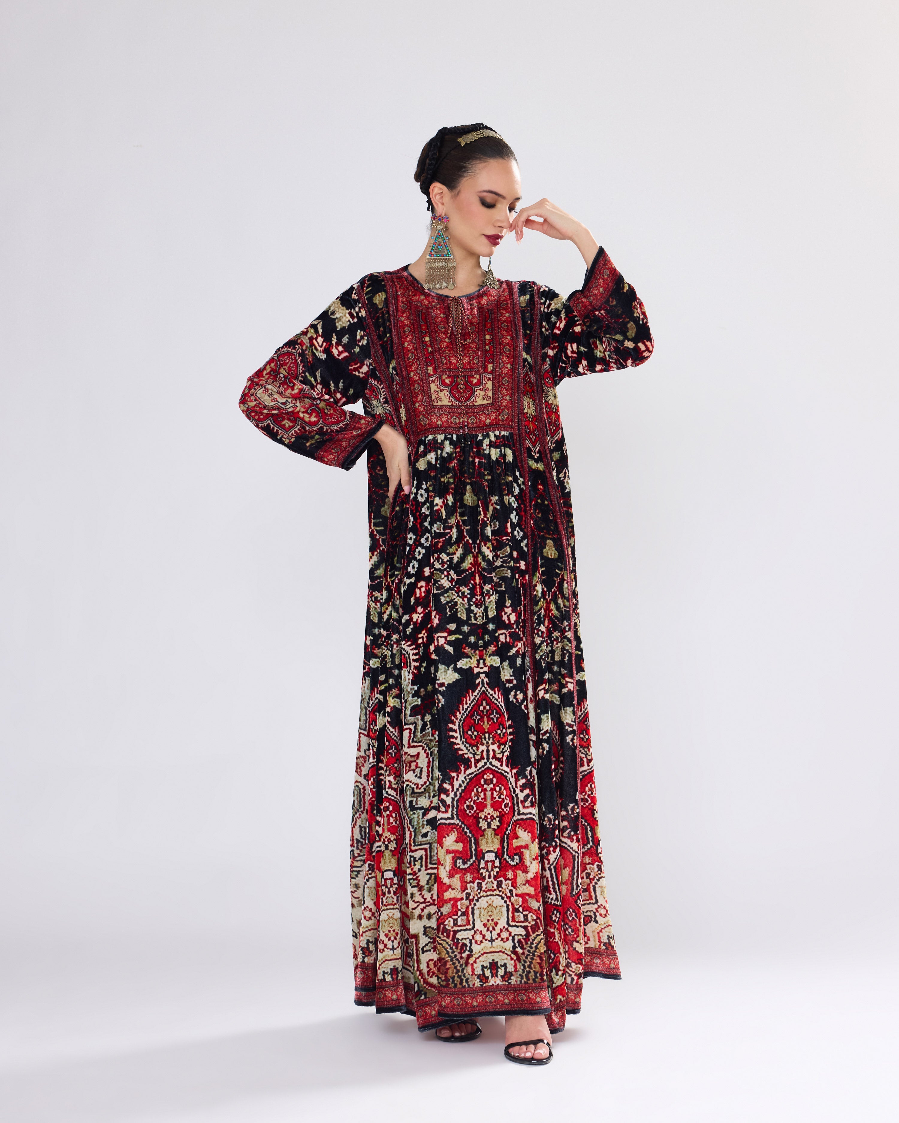 Arabian Nights : Anisha - Black/Red