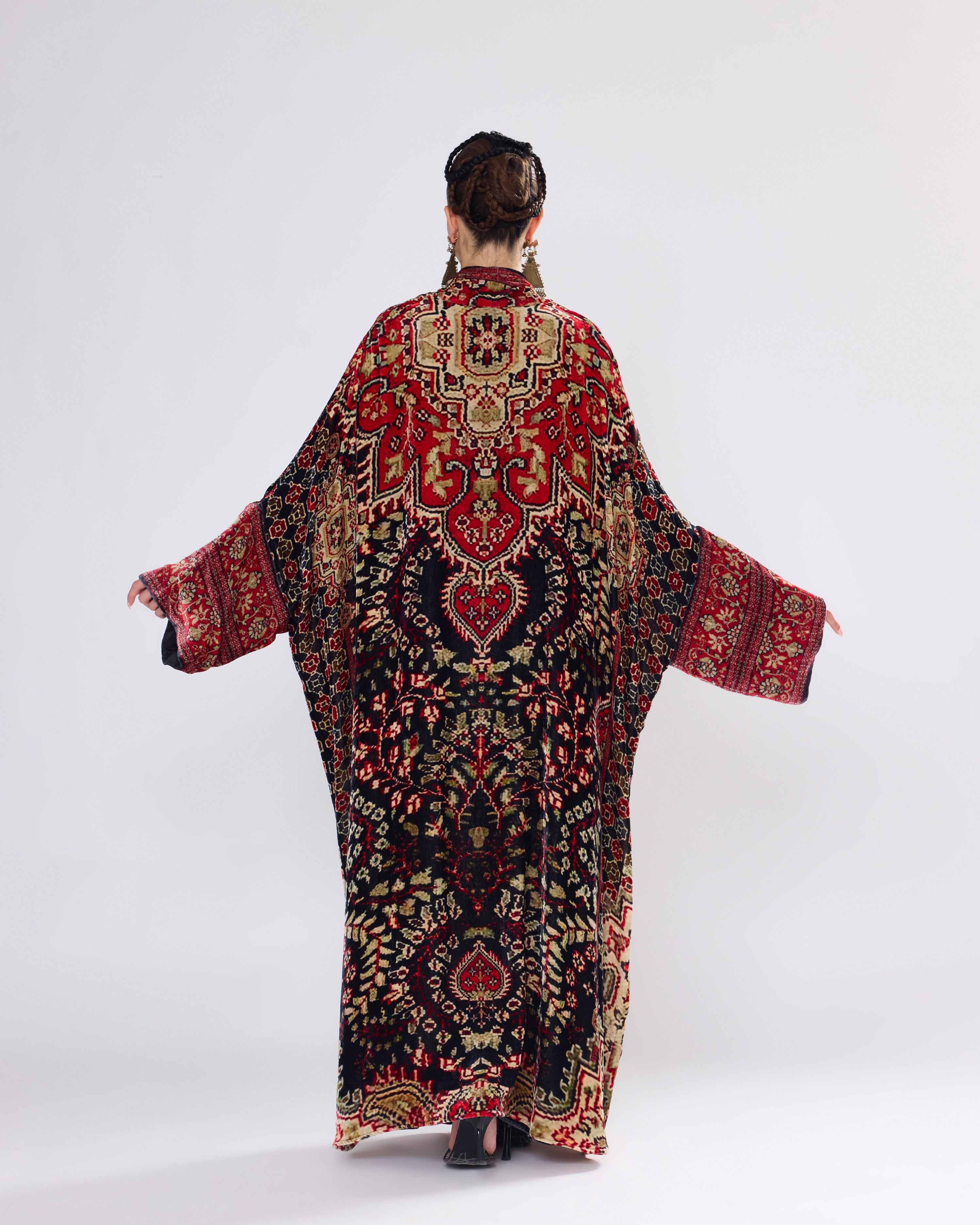 Arabian Nights : Abaya - Black/Red