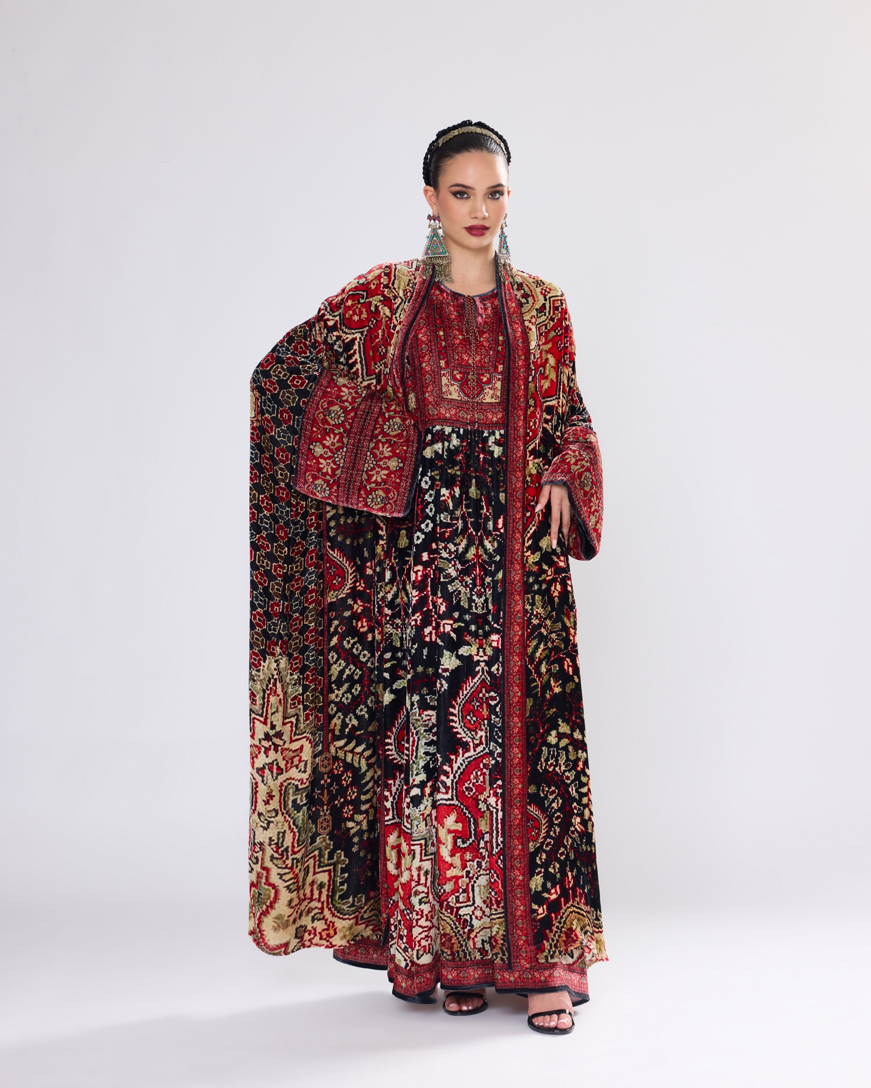 Arabian Nights : Abaya - Black/Red