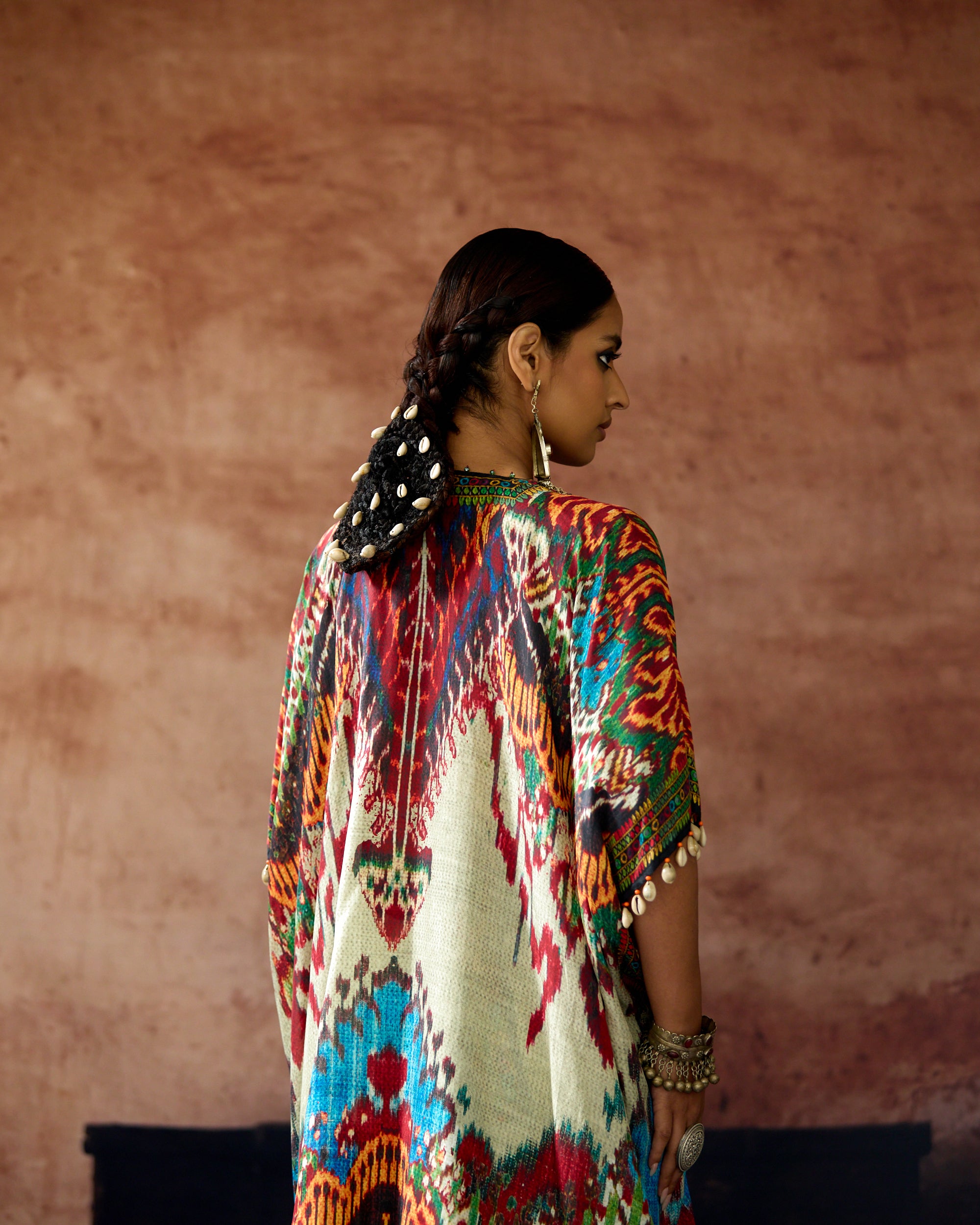 Kasbah : Maya/Sonth - Eggshell/Blue