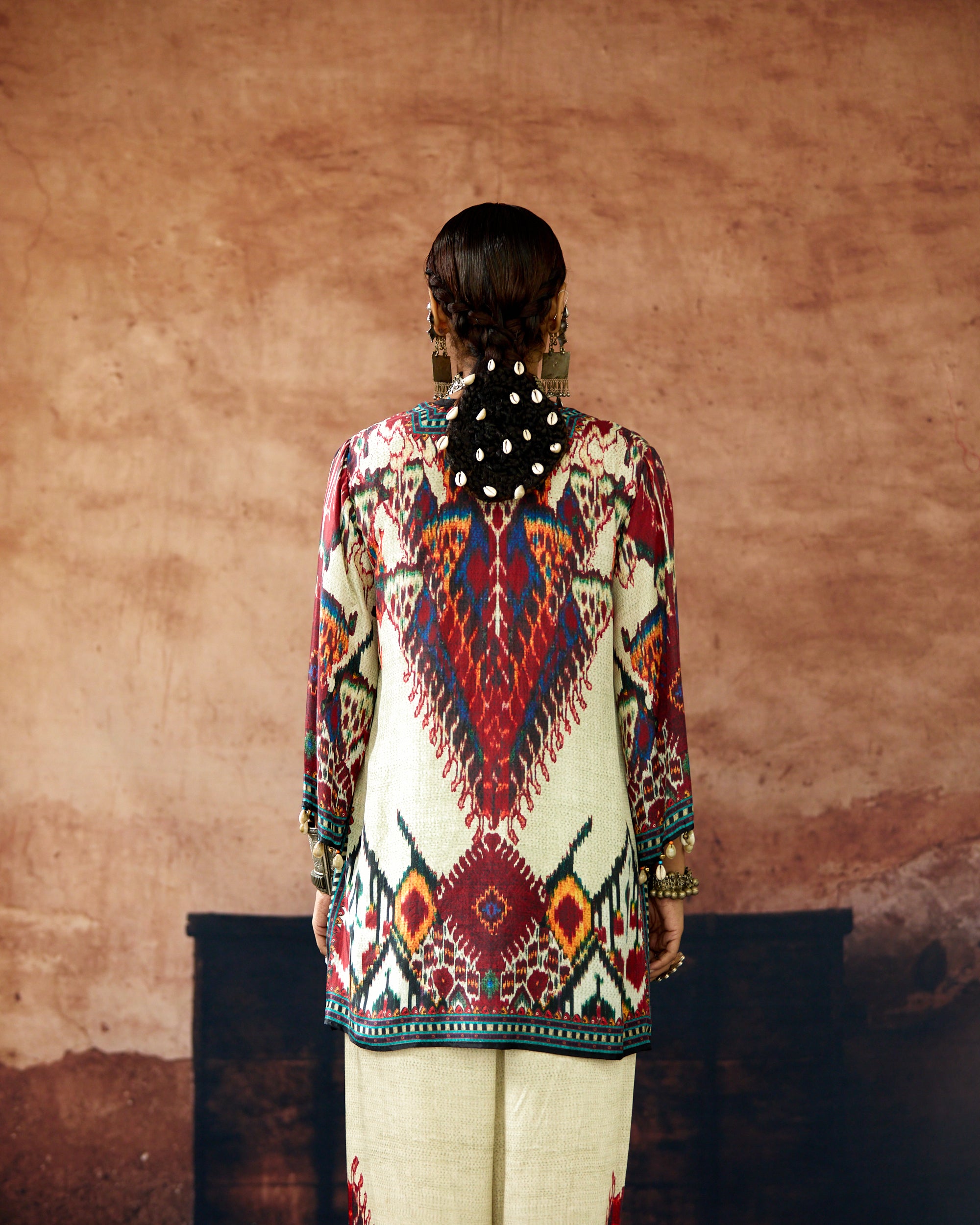 Kasbah : Resham - Eggshell/Red
