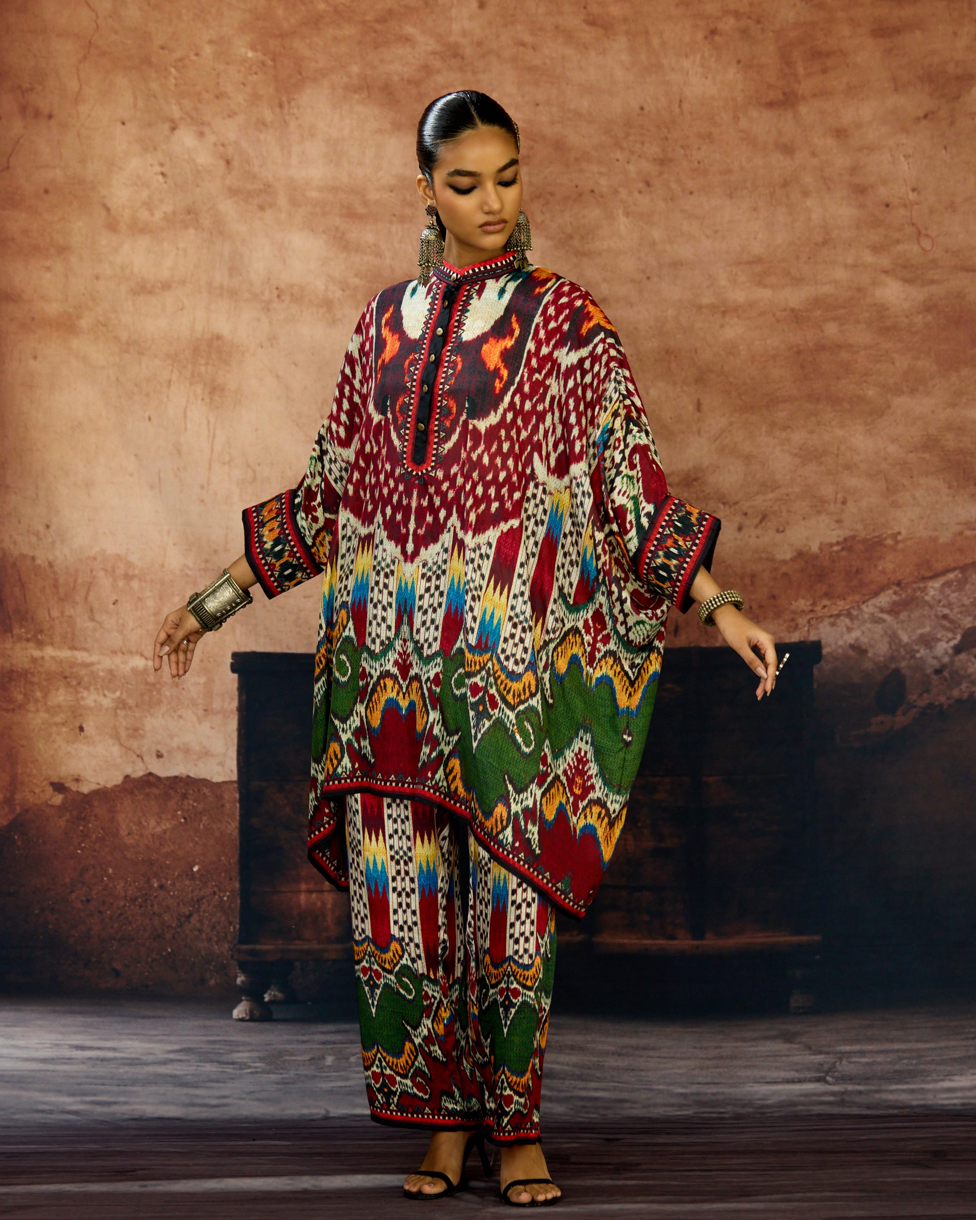 Kasbah : Chanel 36" - Orange/Multi