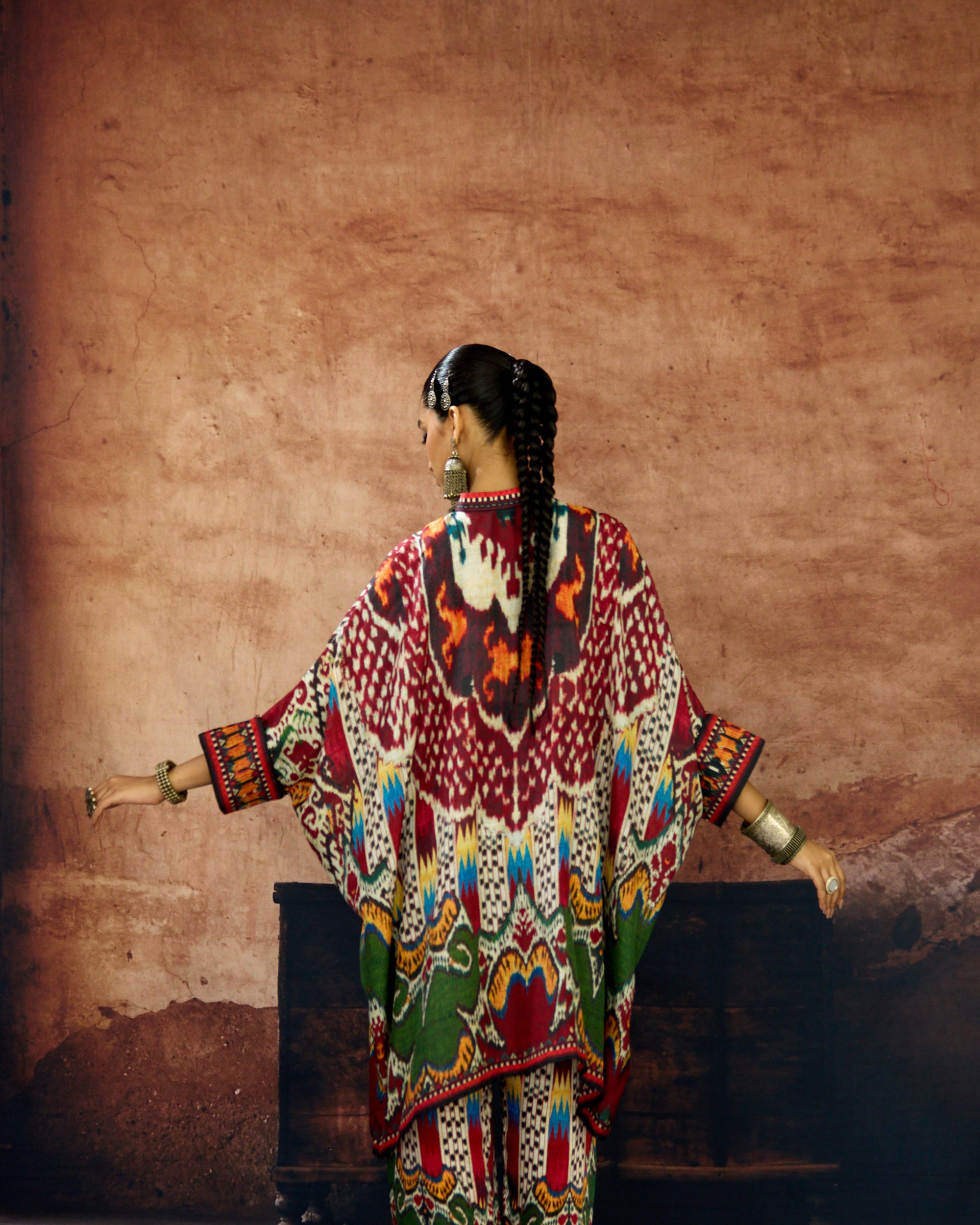 Kasbah : Chanel 36" - Orange/Multi