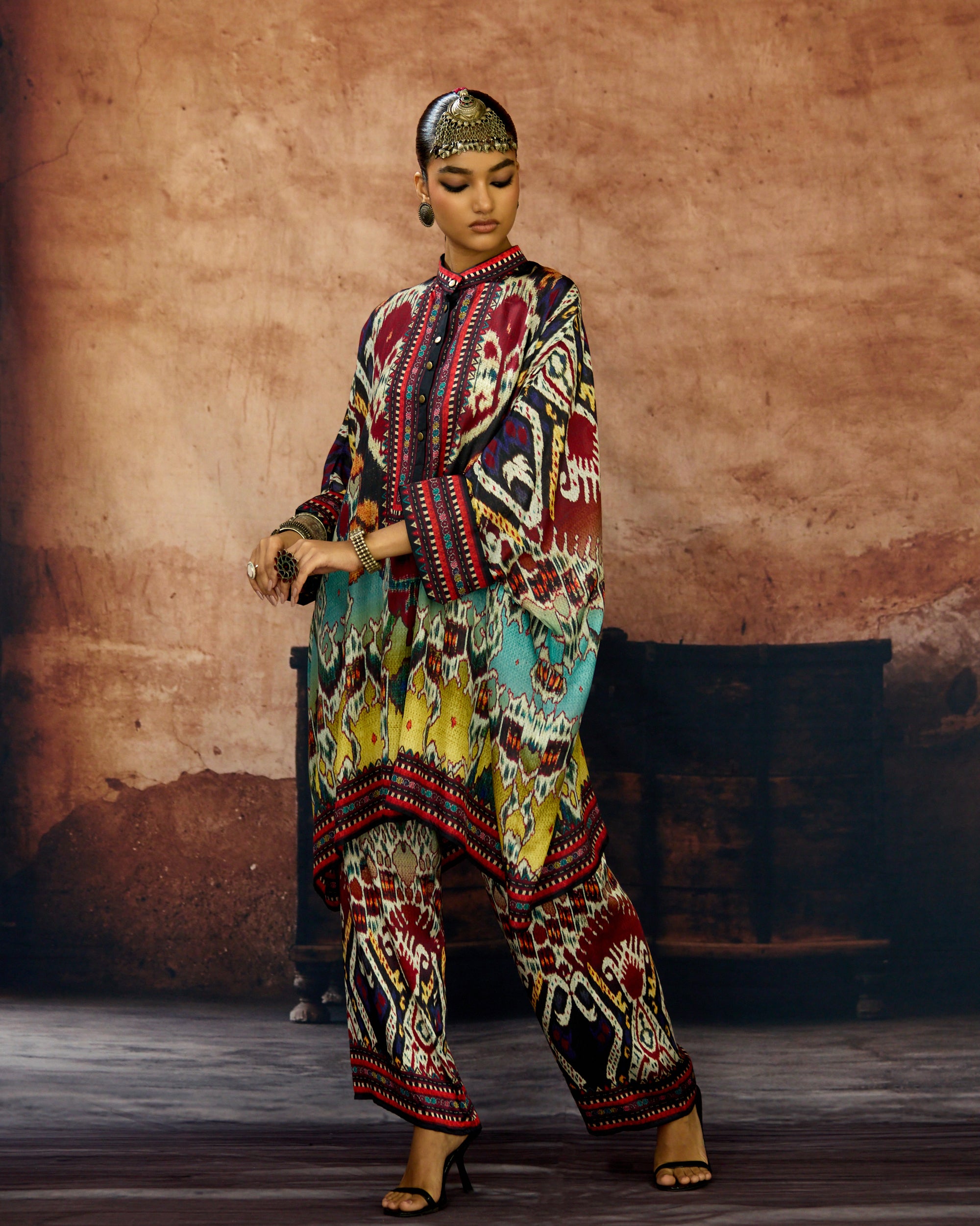 Kasbah : Chanel 36" - Aqua/Lime