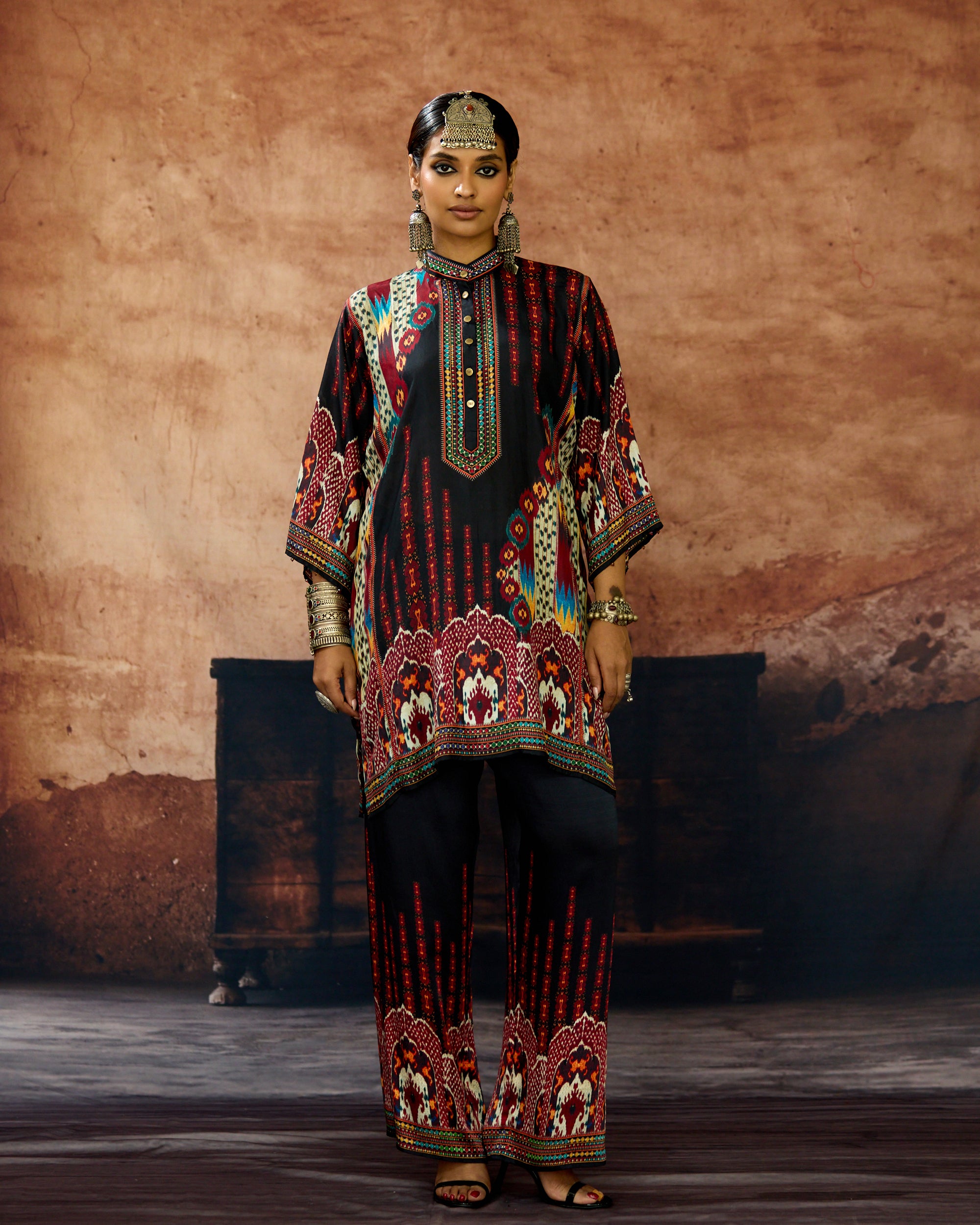 Kasbah : Ghazal - Black