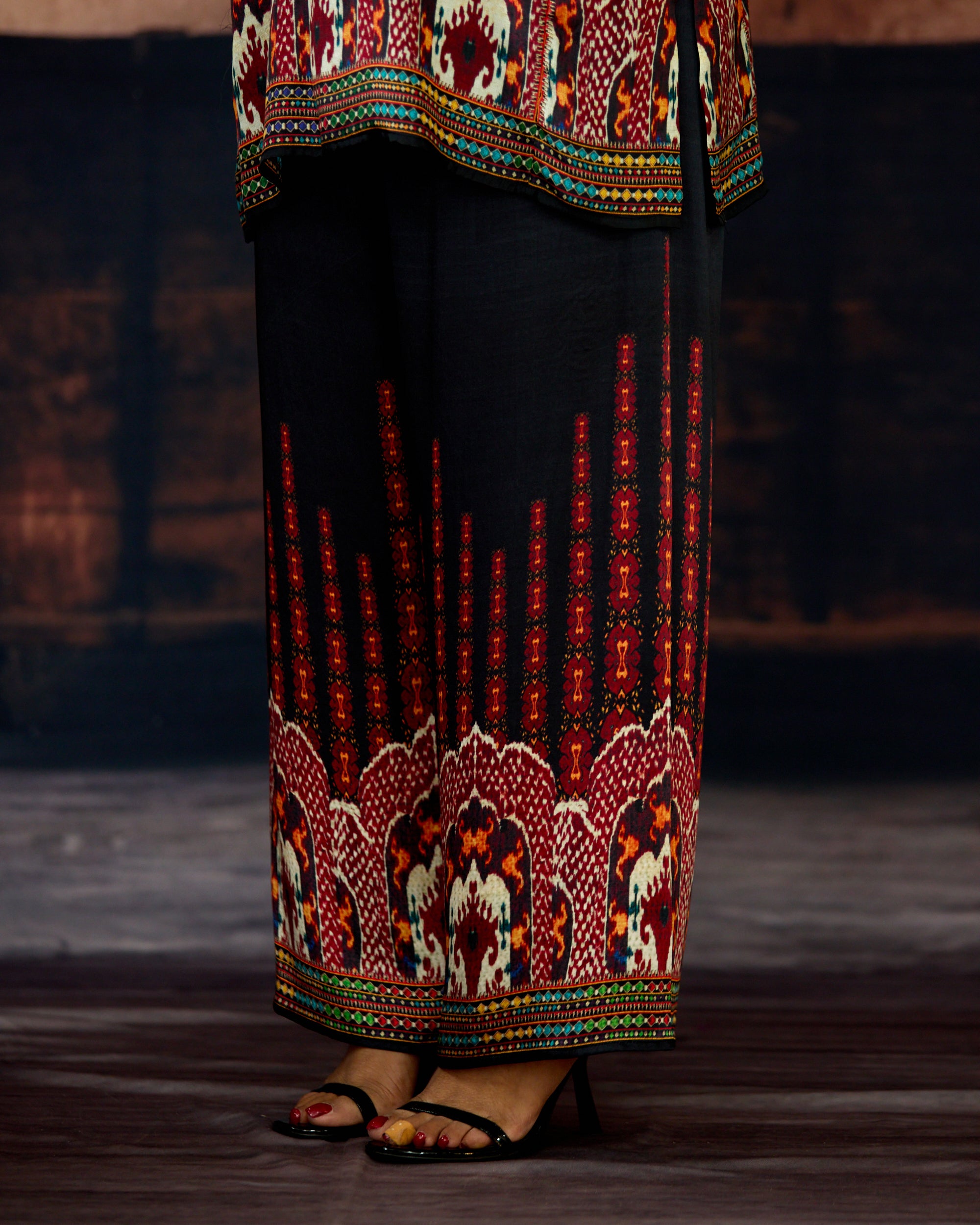 Kasbah : Ghazal - Black