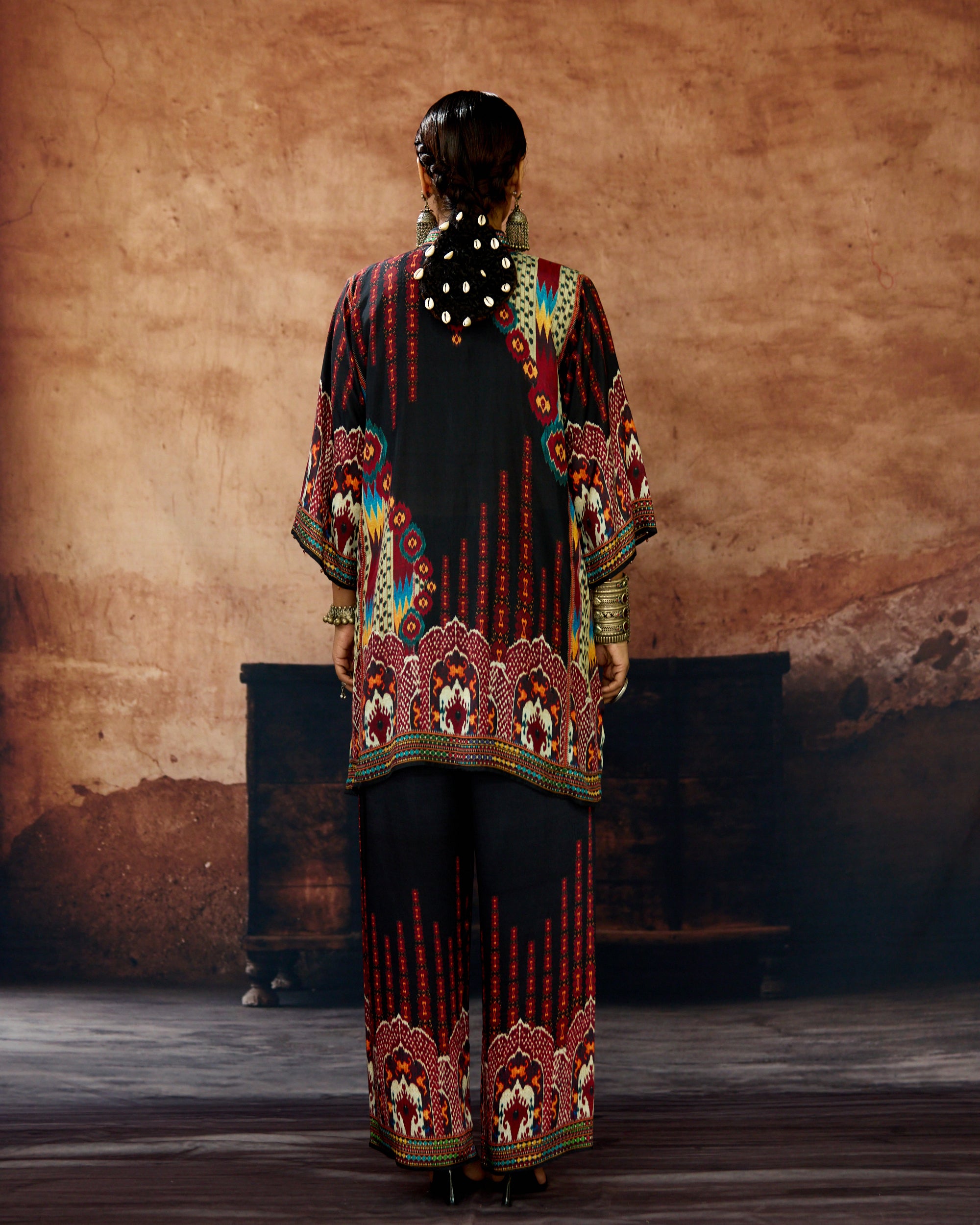 Kasbah : Ghazal - Black