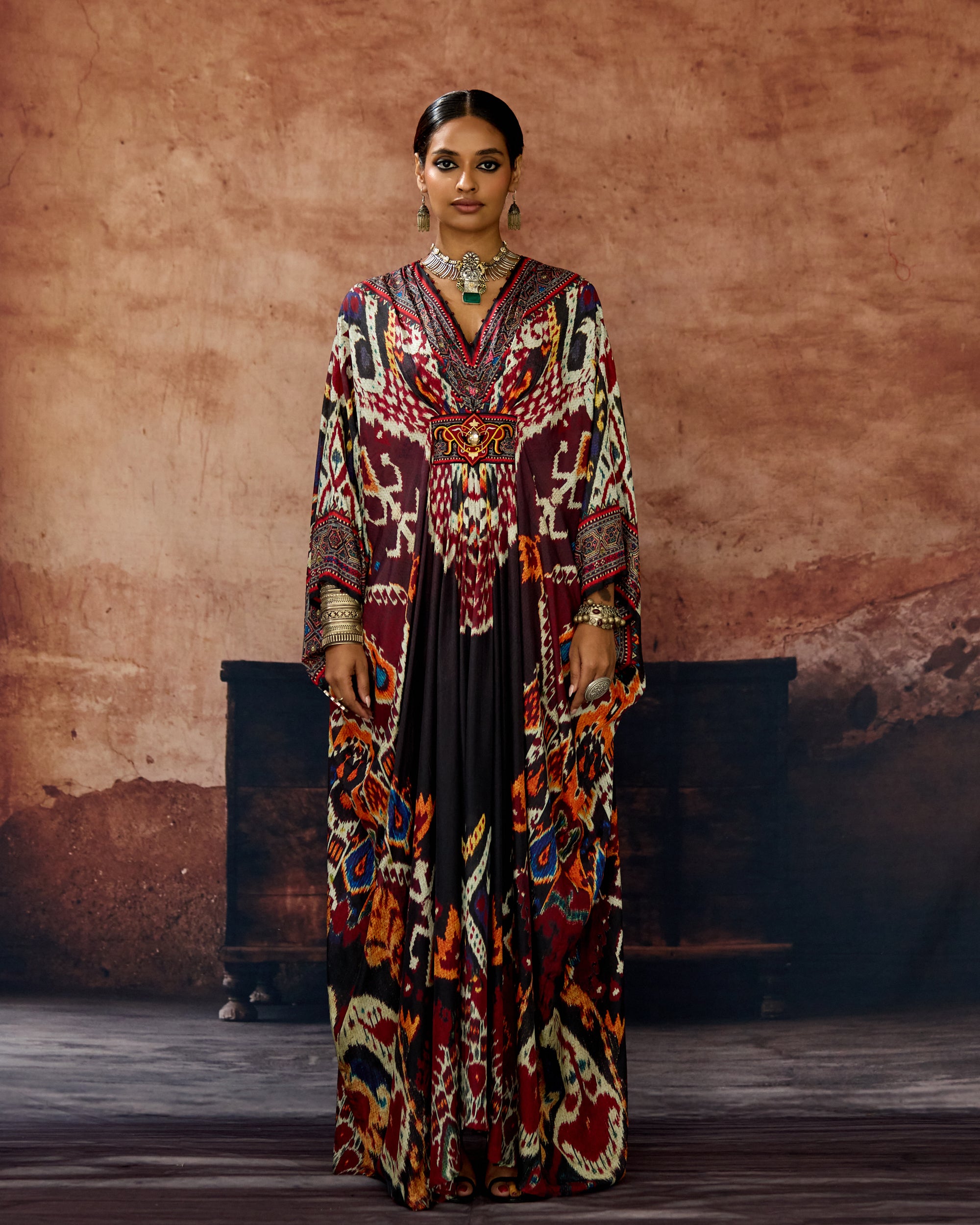 Kasbah : Imama - Black/Maroon