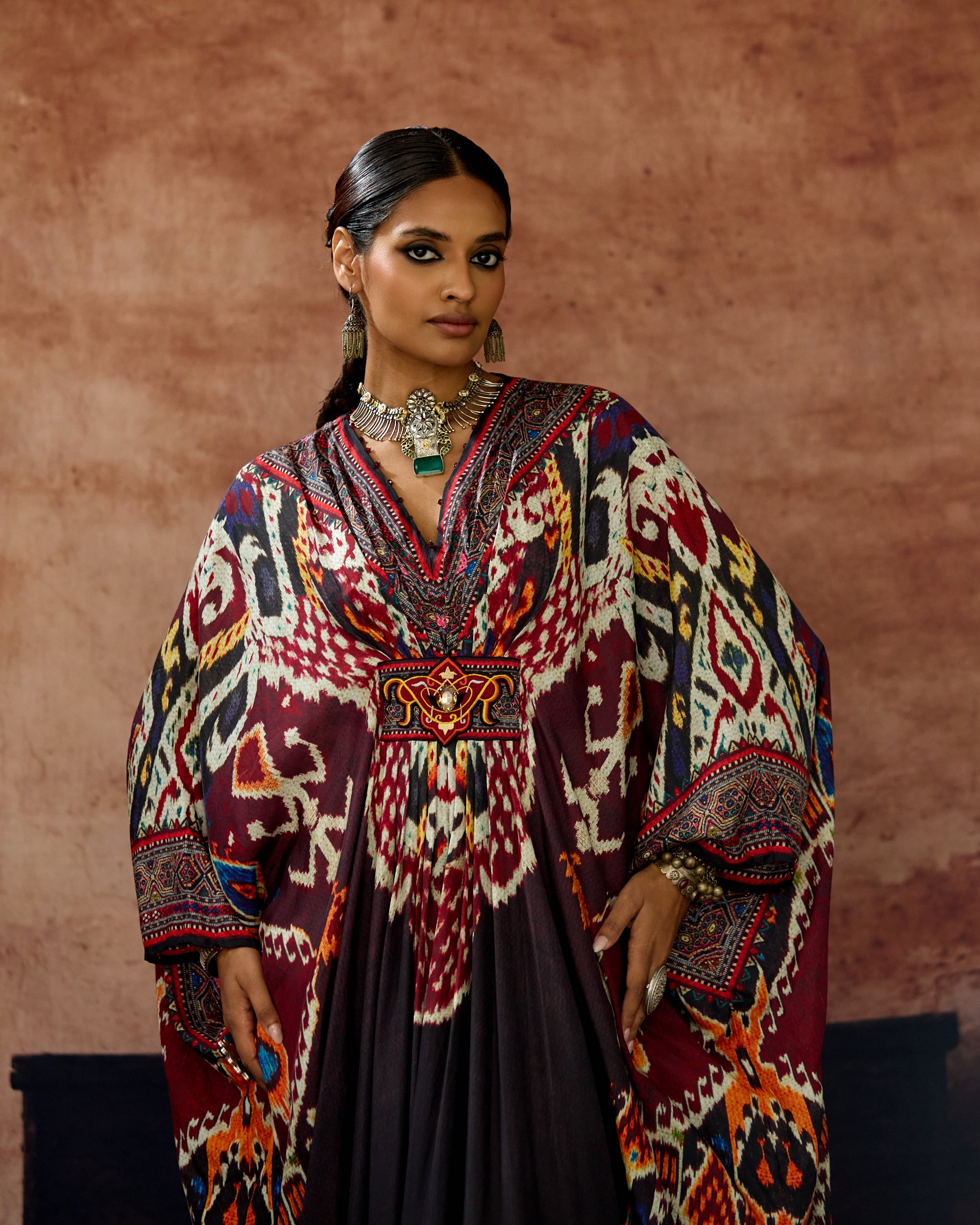Kasbah : Imama - Black/Maroon