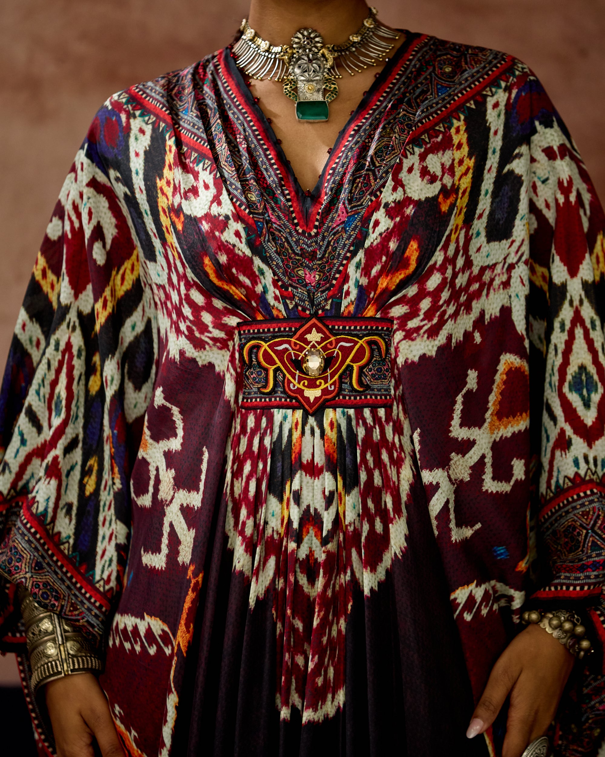 Kasbah : Imama - Black/Maroon