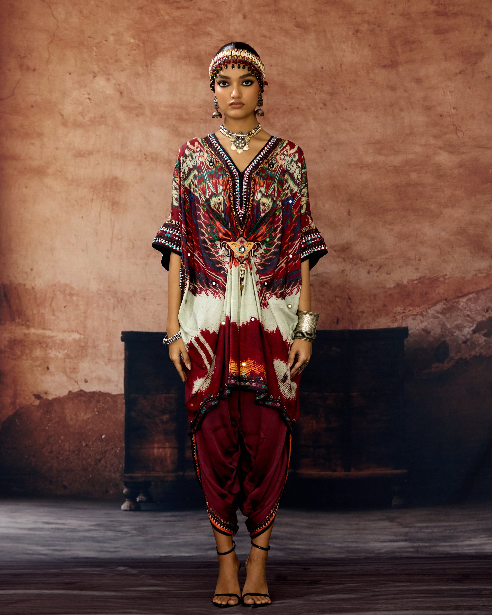 Kasbah : Maya/Sonth - Beige/Maroon