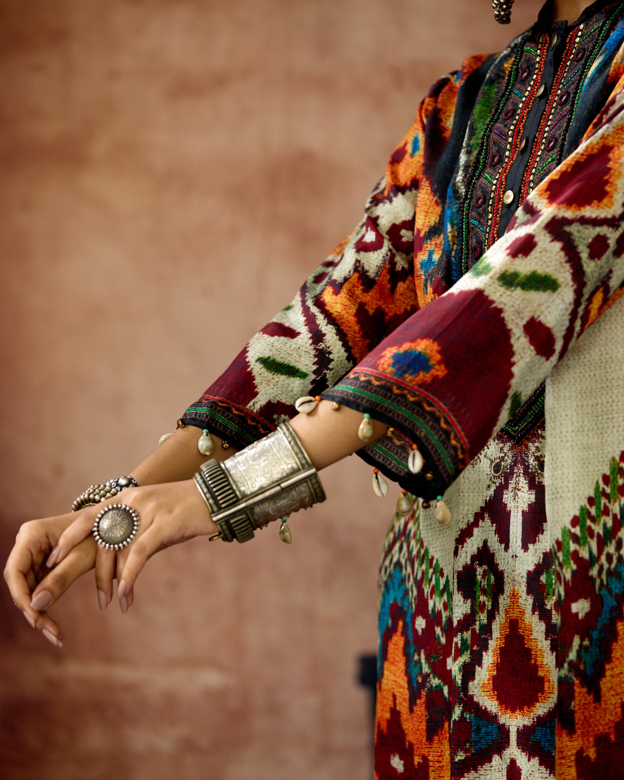 Kasbah : Resham - Eggshell/Orange