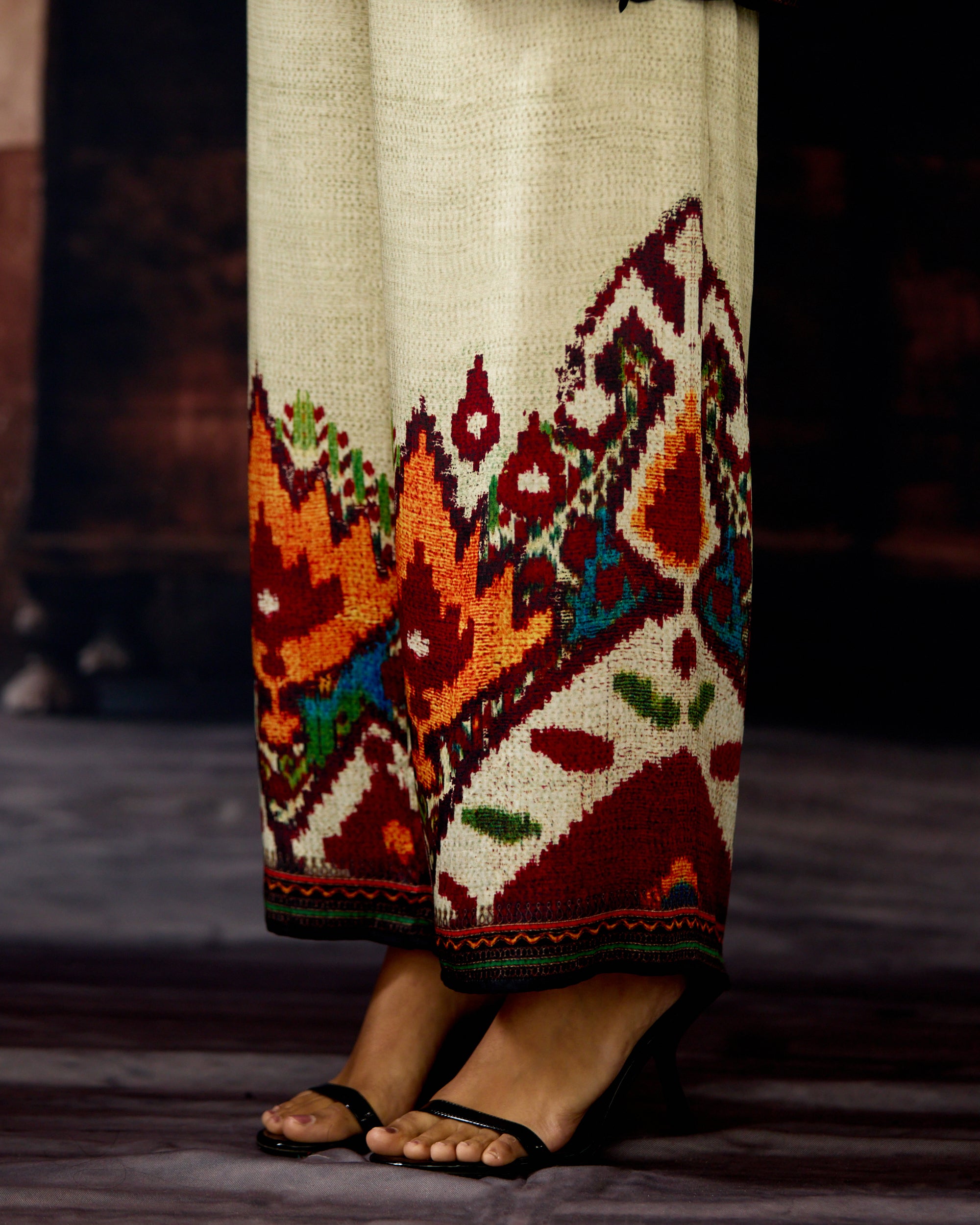 Kasbah : Resham - Eggshell/Orange